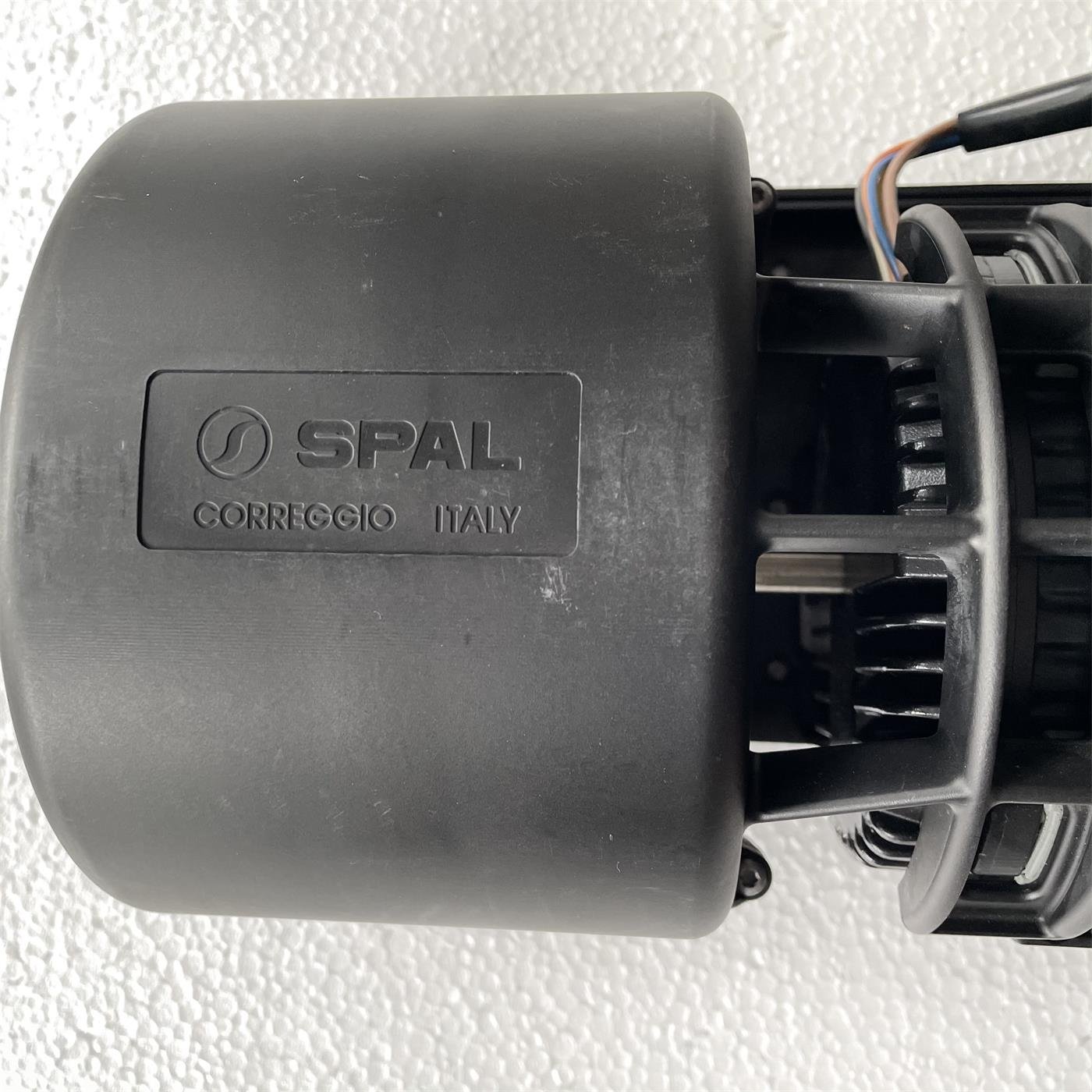 RGFROST 24V Auto A/C Car Air Fan Blower Motor for Spal Evaporator Blower Motor 30007008 30007035 EV.C.020-BBL303-95