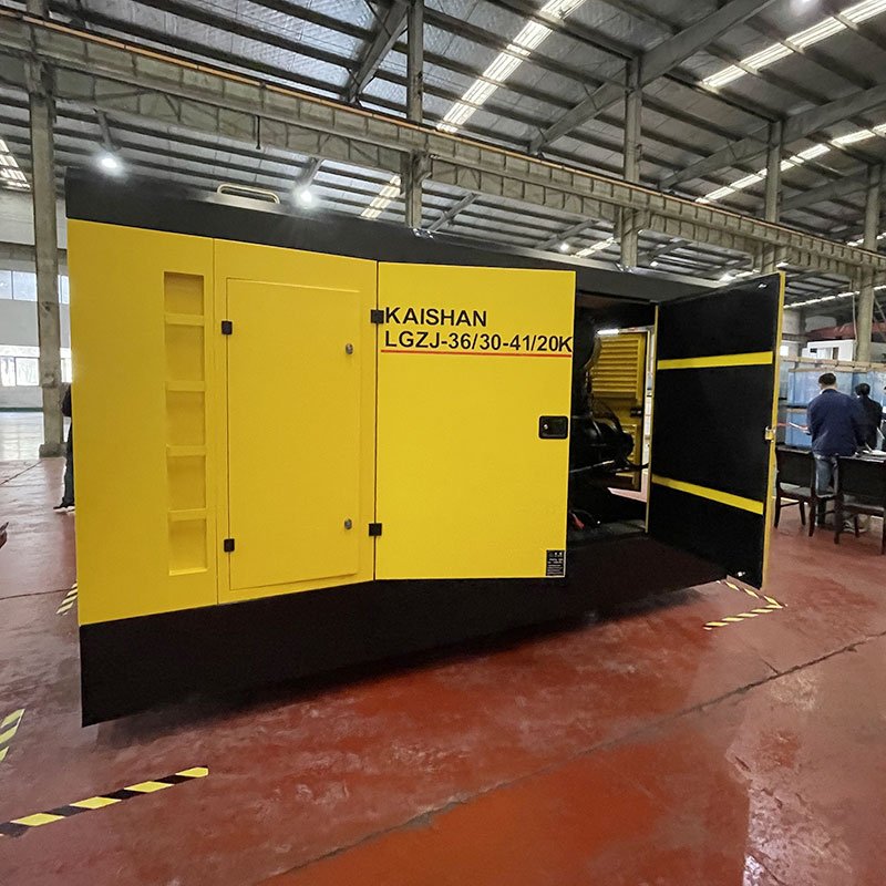 KAISHAN LGZJ-36/30-41/20K Towable Twin Diesel Engine Screw Air Compressors for Well Mine Drilling Rigs