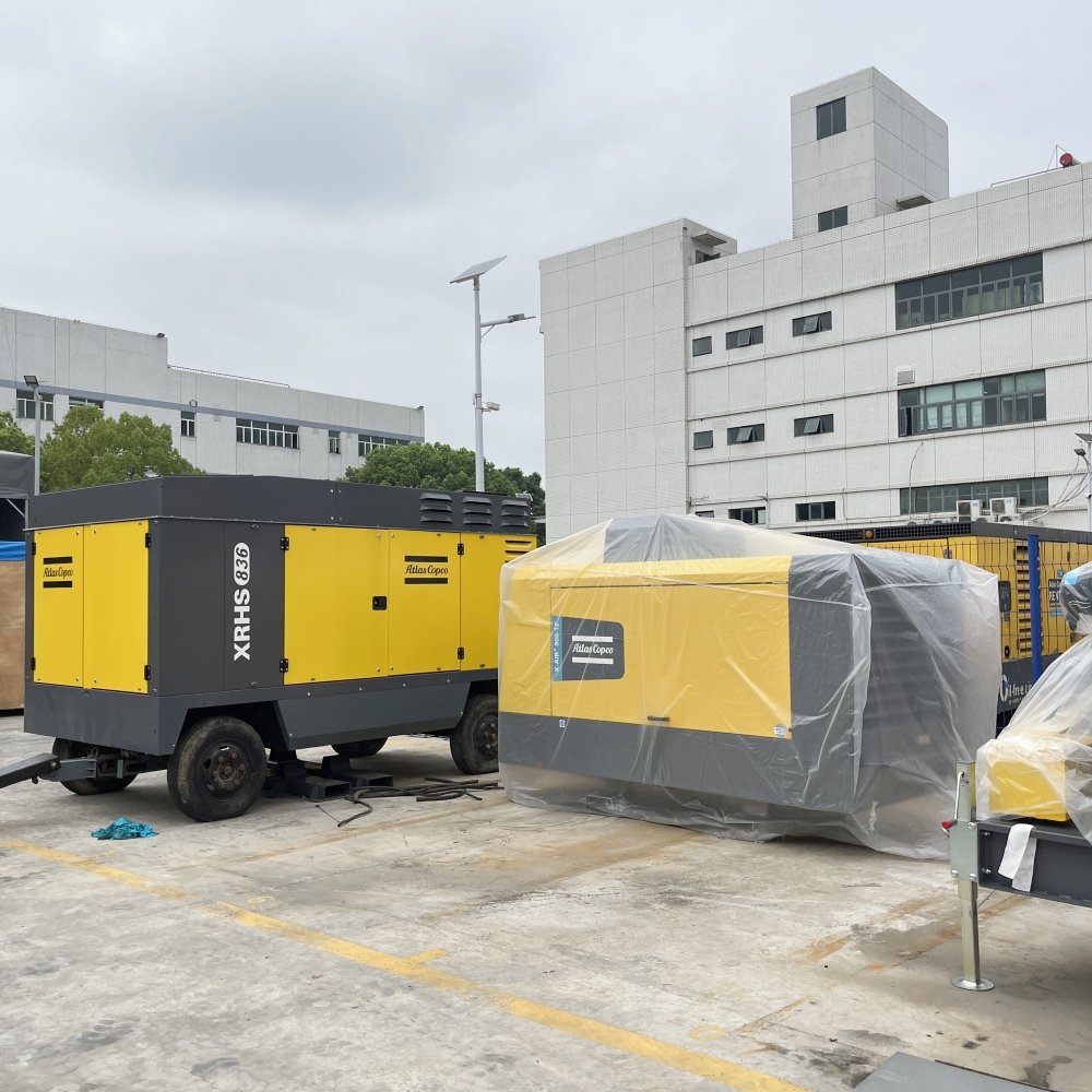 Factory Original Atlas Copco Air Compressor G11 GA30 GA37 GA45 GA55 GA75 GA90 VSD FF Injected Rotary Screw Using Gasoline Engine