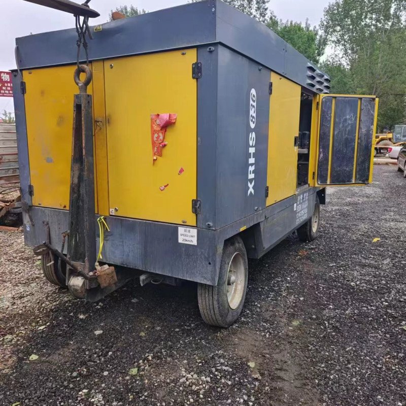 XAVS900 Portable Diesel Screw Air Compressor 14bar24.4m/min 203psi 871cfm Gas Powered 203psi 871cfm Used Construction Mining Air