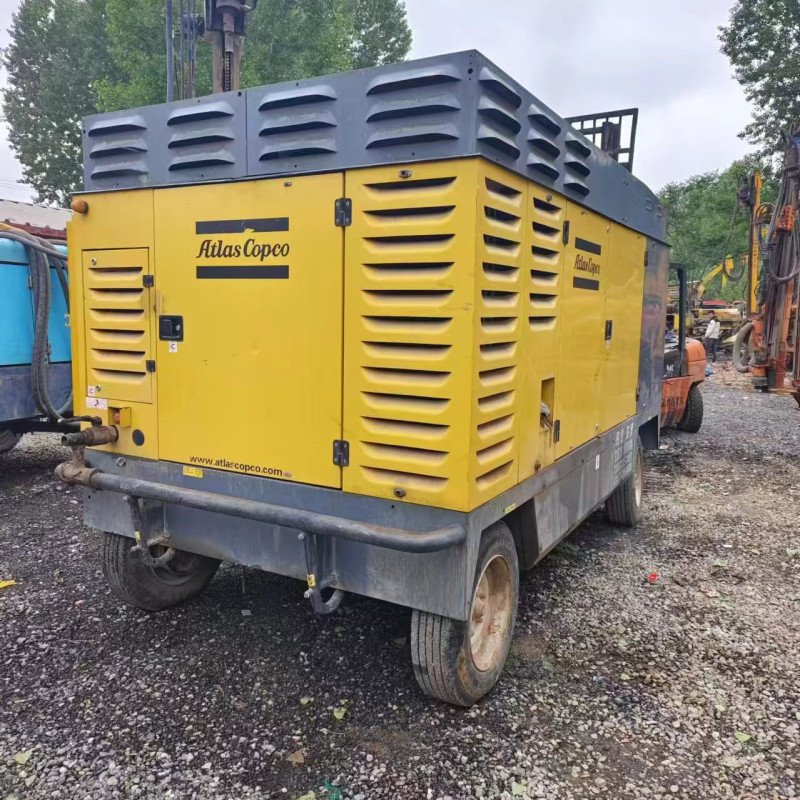 XAVS900 Portable Diesel Screw Air Compressor 14bar24.4m/min 203psi 871cfm Gas Powered 203psi 871cfm Used Construction Mining Air