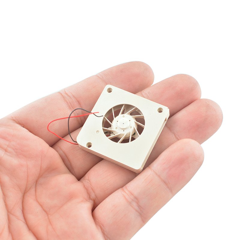 UB5U4-702 3cm 30mm Blower Fan 30x30x4.5mm DC5V IP55 Dust-proof and Waterproof Centrifugal Fan Cooler Cooling Fan for Respirator