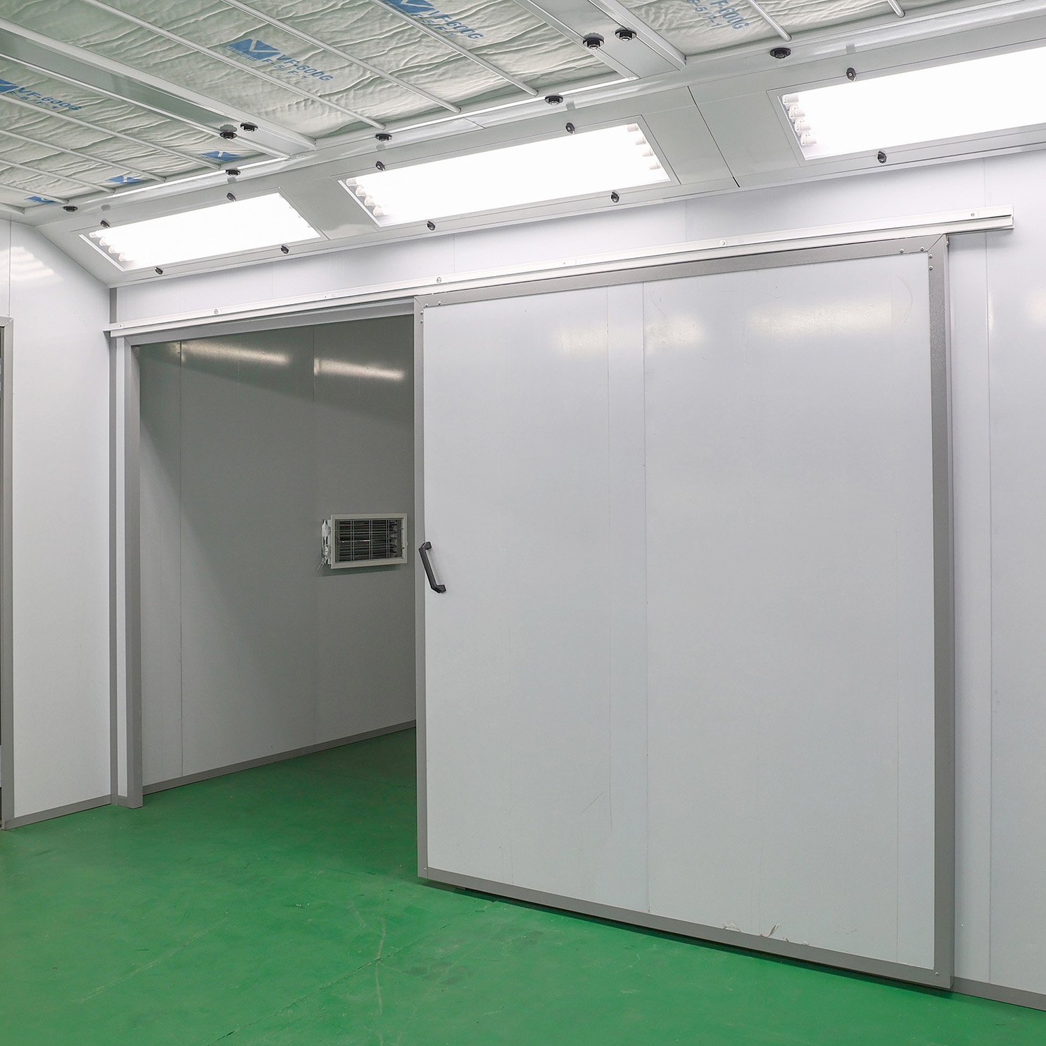 Exported to UAE Standard 12 Meters Furniture Spray Booth Water Curtain Filtering Wood Paint Booth