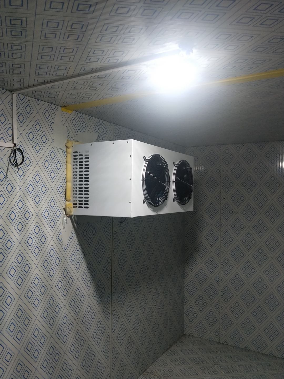 Wall Mounted Monoblock Condensing Unit for Cold Room, Air Cooled Condenser Evaporator All in One Machine