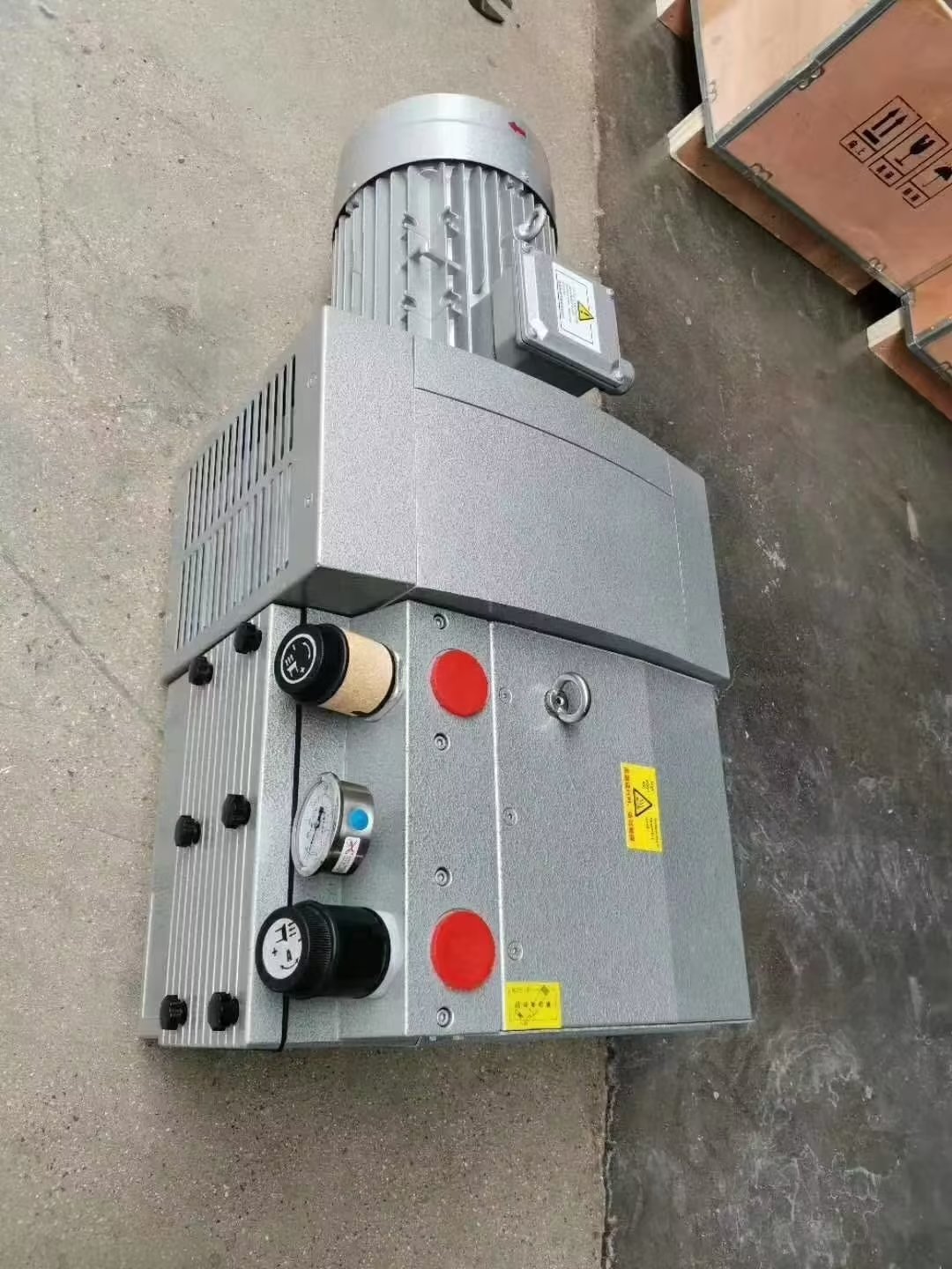 KVF 60 Low Noise Dry Oil Free Vacuum Pump Air Flow 60 Cubic Meters/h with 2.4 kw Electric Motor for Packaging Machinery