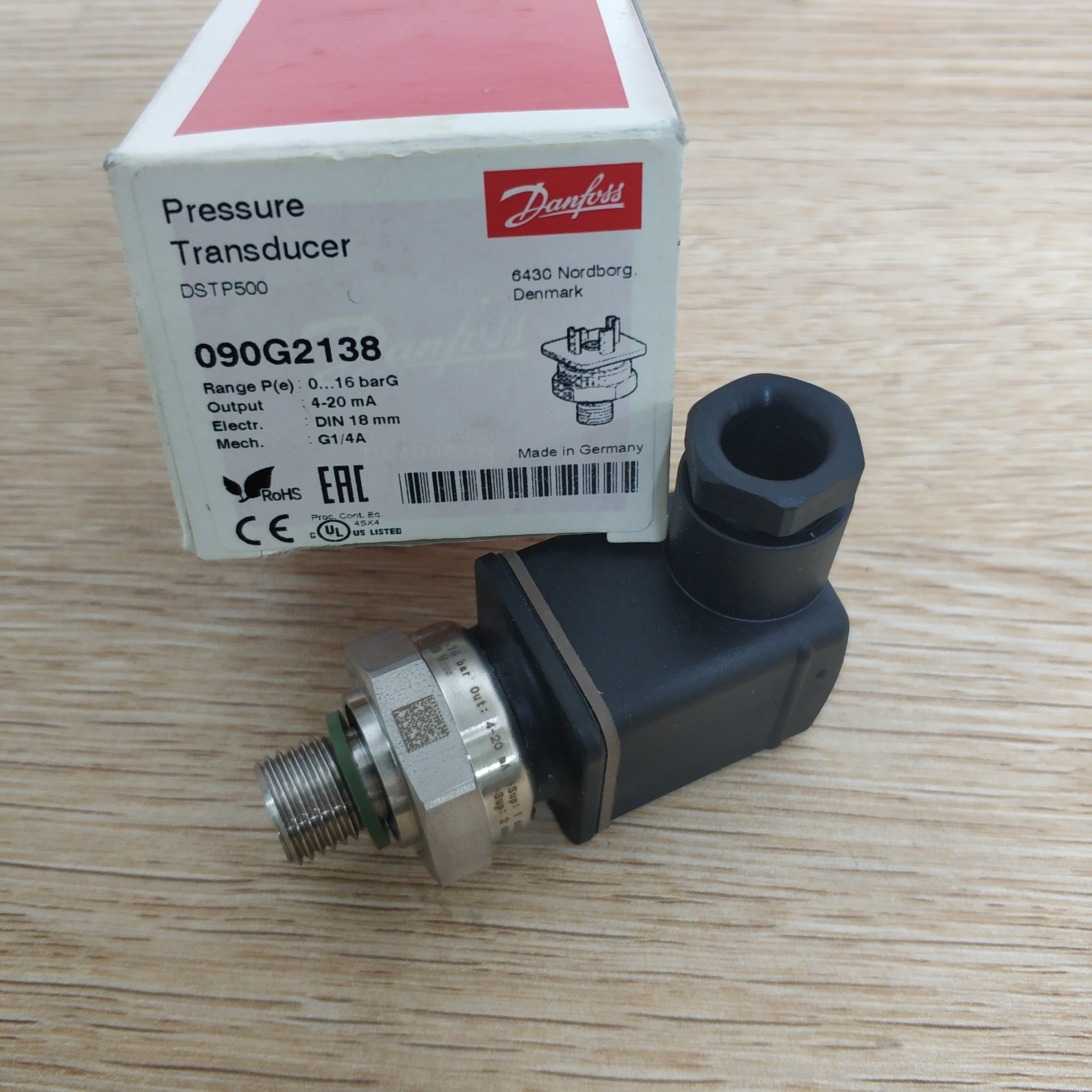 Danfoss DSPT 500 090G2138 Pressure Transducer with Inductive Switches for Air and Water Applications
