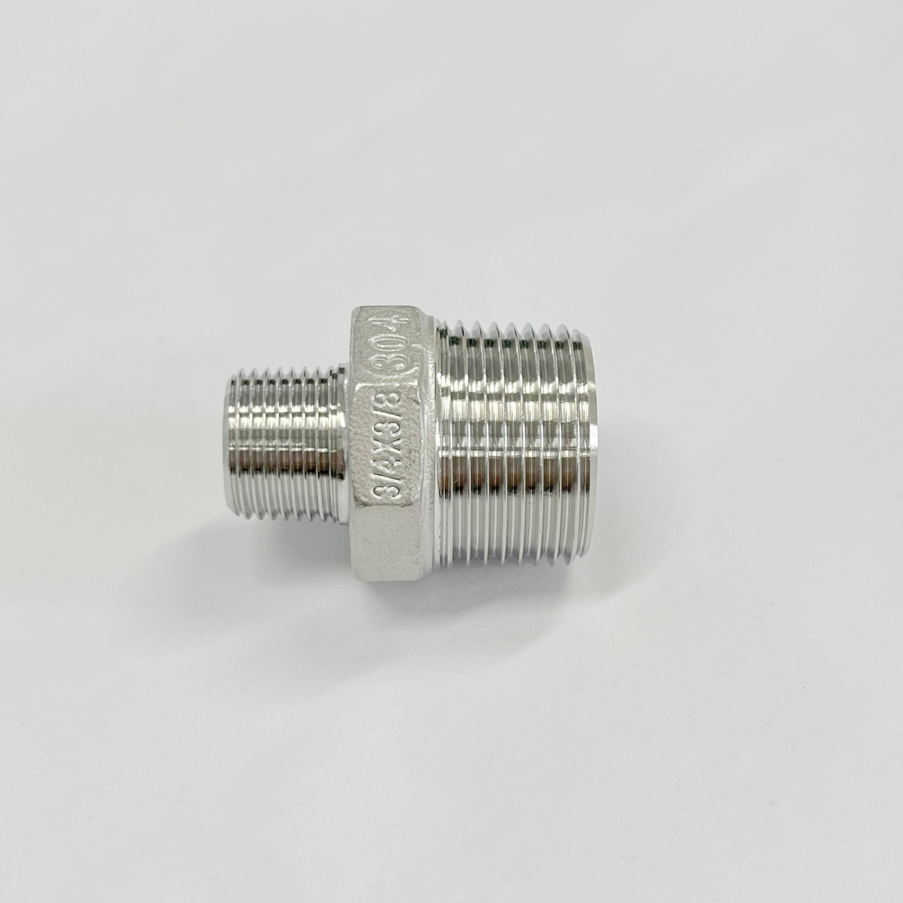 WAKAMASTU 304 Stainless Steel Hex Nipple Reducer Pipe Fitting 1/2-Inch Male Pipe X 3/8-Inch Male Pipe NPT Thread Control Flow