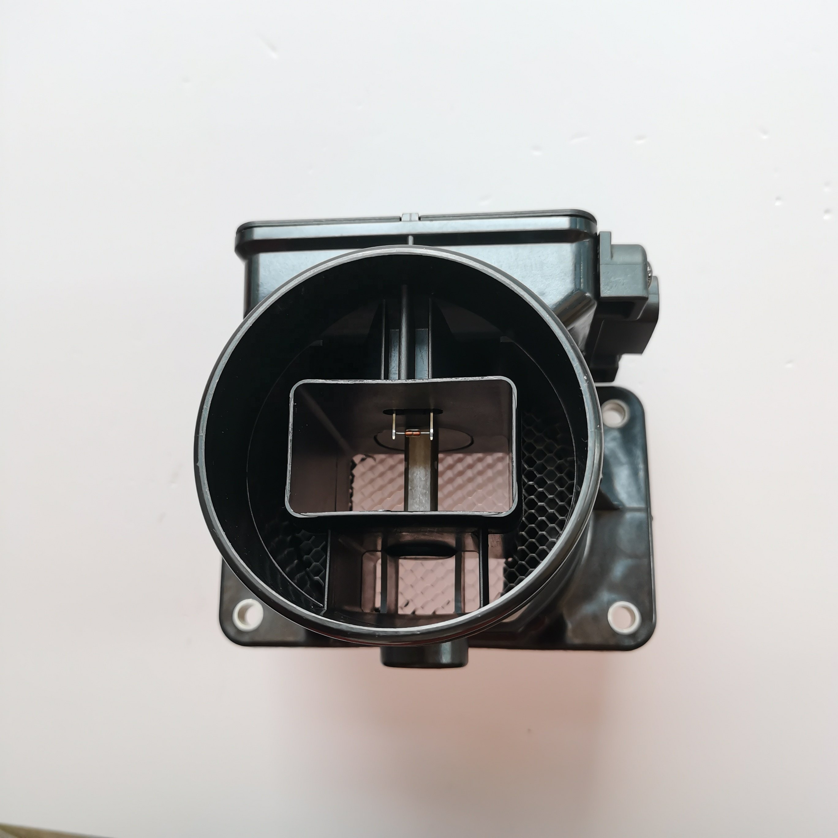 E5T08471 MAF Sensor Mass Air Flow Meter MD343605 for Mitsubishi Lancer Mirage Montero Sport