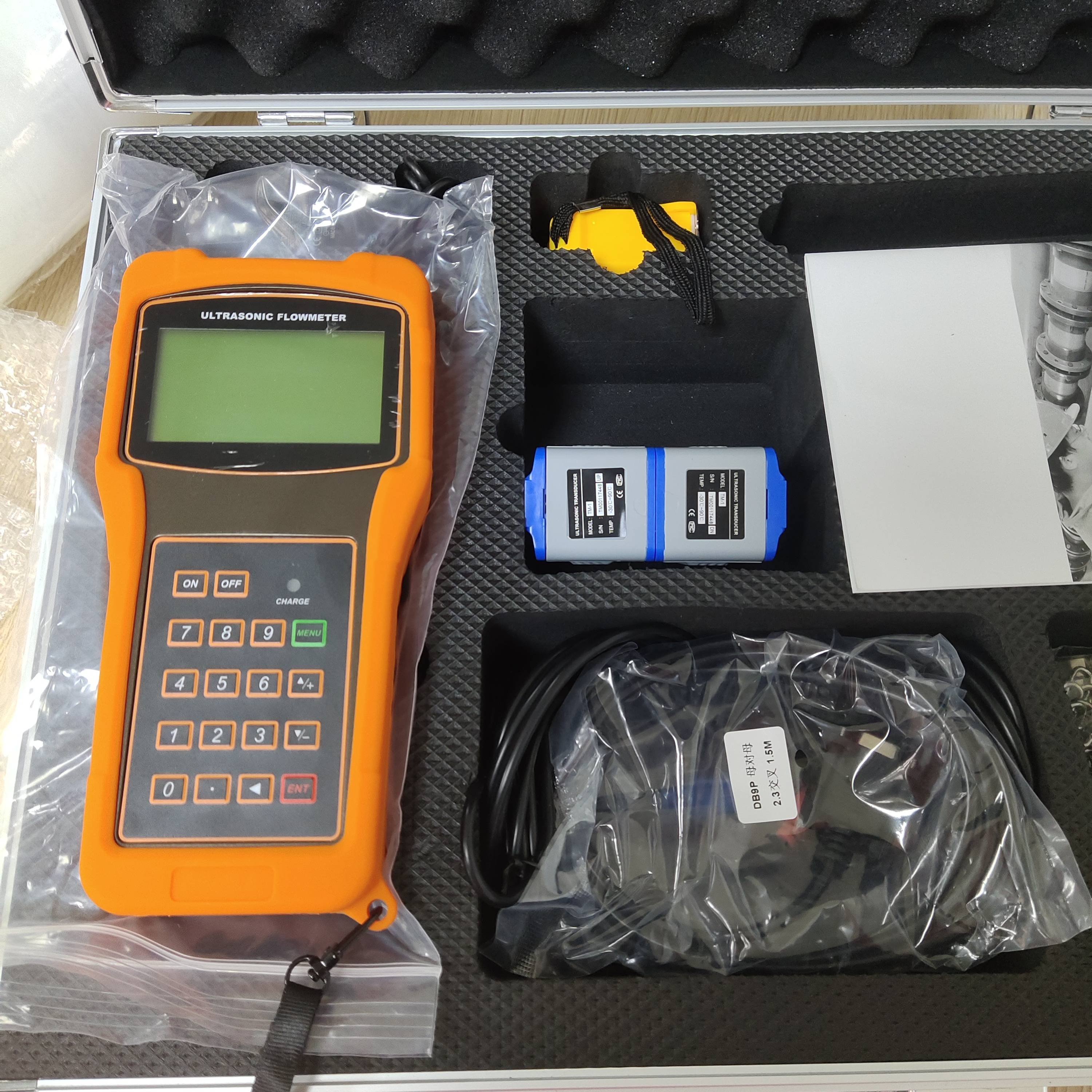 Portable River Water Ultrasonic Flow Meter Oem, Handheld Clamp on Ultrasonic Water Flow Meter RS232 DN25 ~ DN1000 Flowmeter IP67