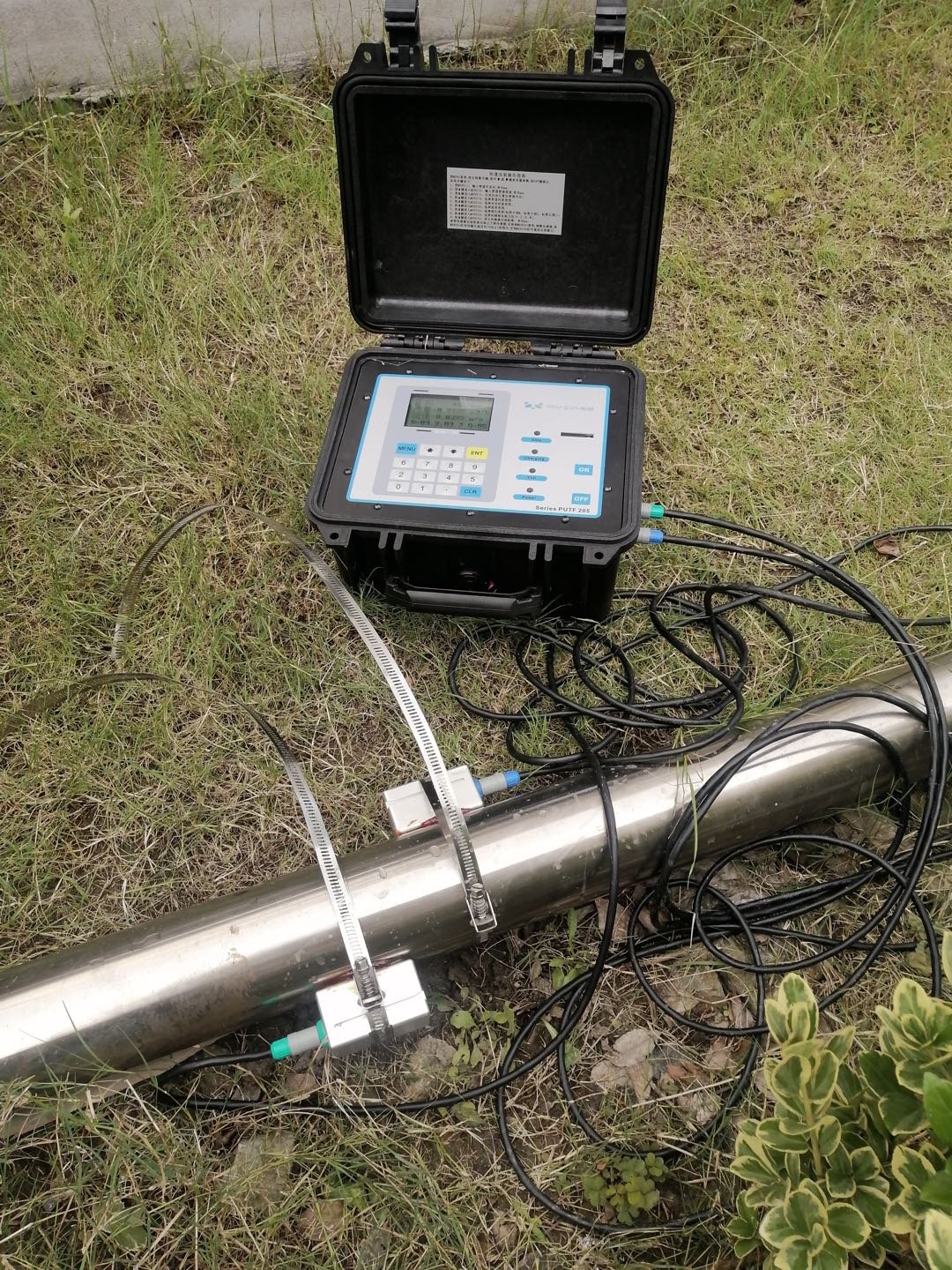 Portable Flow Meter for Calibration and Measuring