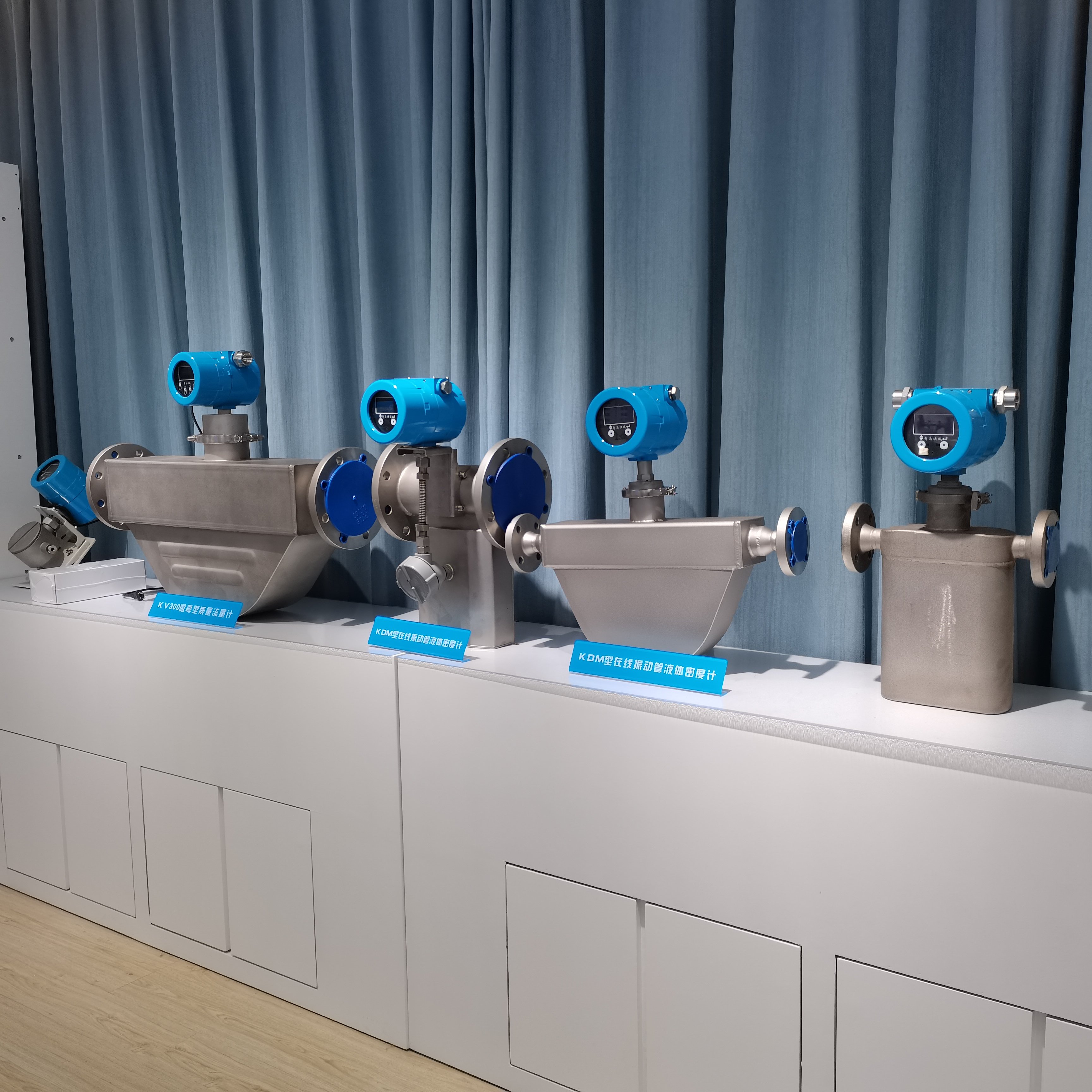 Modbus Rs485 Wide line Size DN200/(225)/250/300 K800 Coriolis Mass Flowmeter For Oil & Gas Industry