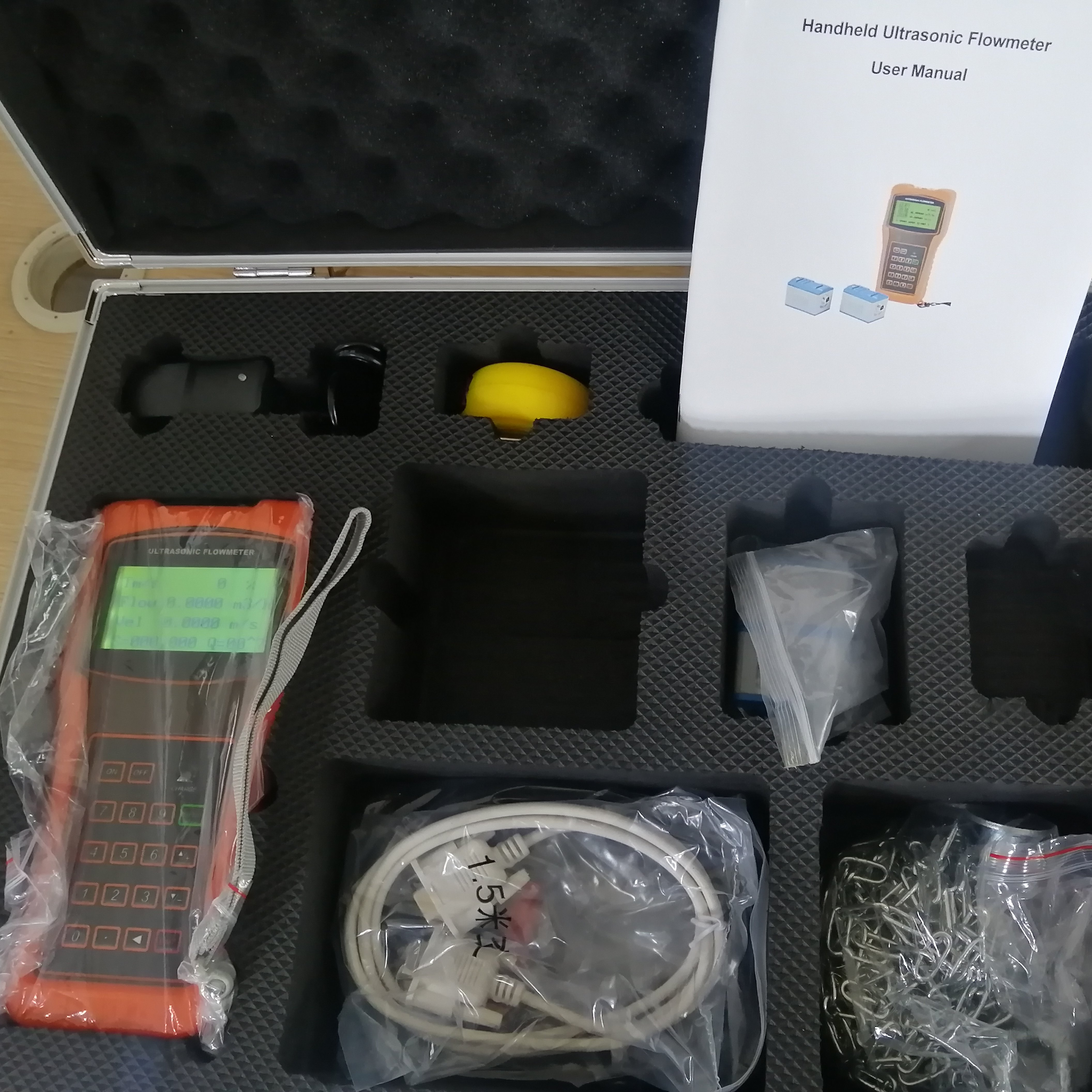 Low Price Portable Battery Powered Handheld Ultrasonic Flow Meter Flowmeter