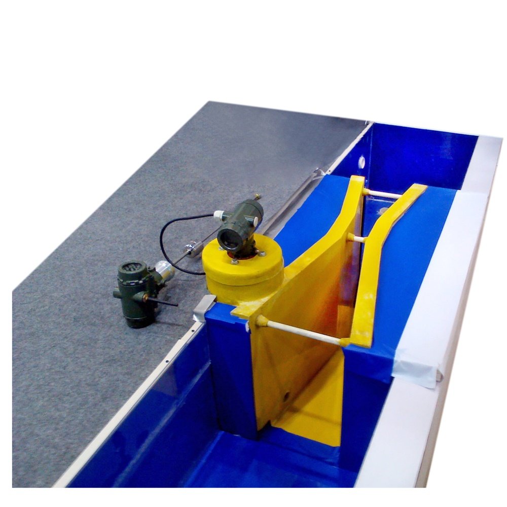 Portable Ultrasonic Flowmeter OEM Digital Drainage Flow Meter LCD Stainless Steel Parshall Flume for Water Measurement Plastic