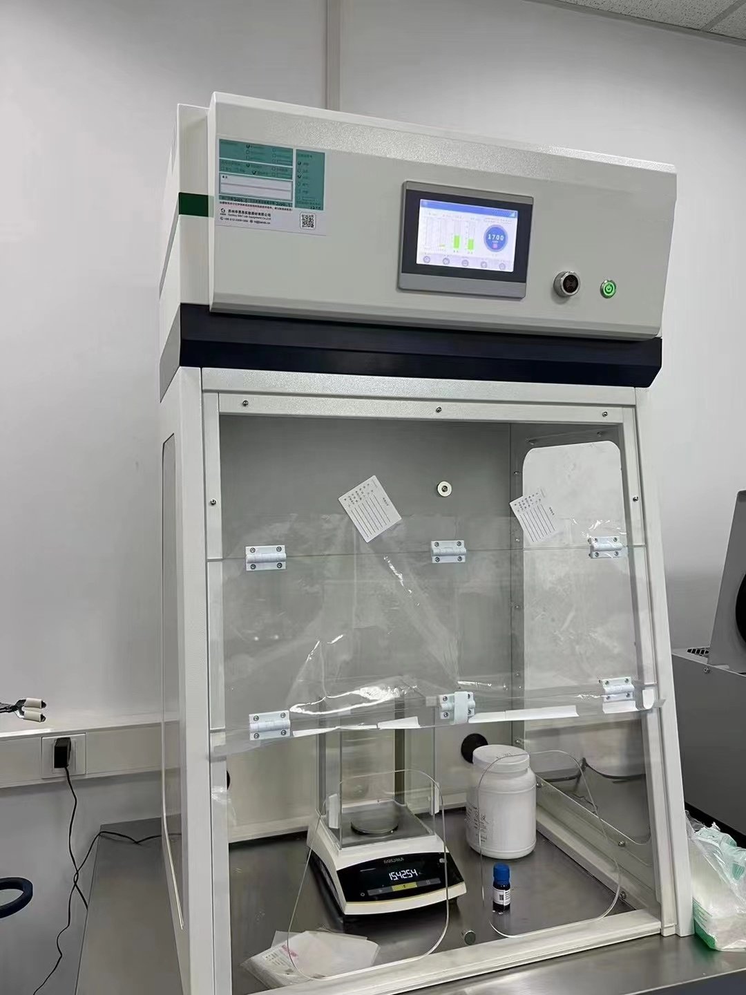Clean Room Pharmaceutical Powder Safety Weighing Cabinet Negative Pressure Laminar Flow Hood for Weighing Powder and Liquid