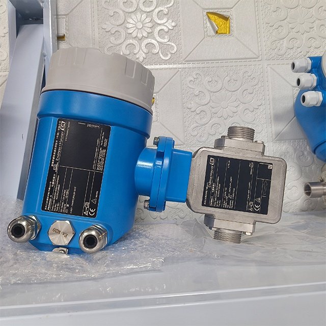 Endress Hauser E+h Proline Promag 50H08-A00A1AA0ABAA Electromagnetic Flowmeter