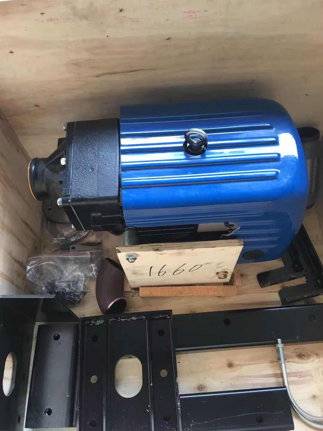 Yingdefei Brand 18 Cubic Meters/minute Flow Rate Bulk Cement Trailer Screw air Compressor, Used for Bulk Cement tank Trucks