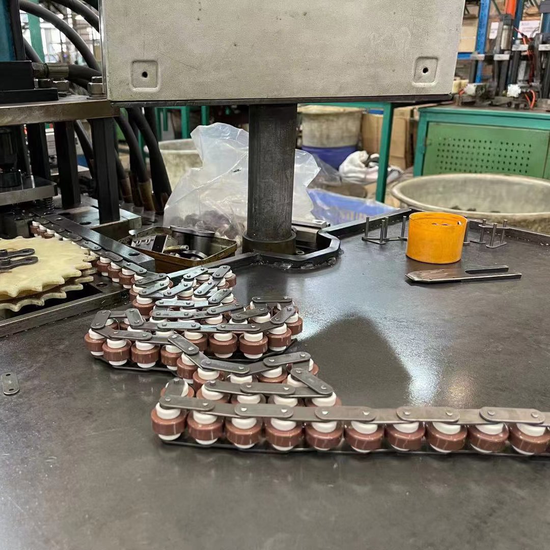 Made in Guangdong Aluminum bar Double Plus Conveyor Roller Chain Free Flow Chain for Pallet Transferring