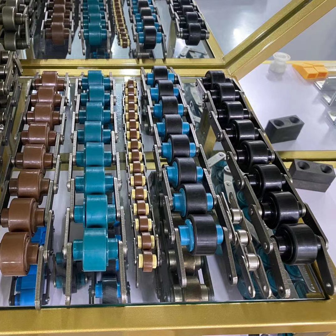 Made in Guangdong Metal Double Free Flow Chain Roller Chain for Industrial Equipment