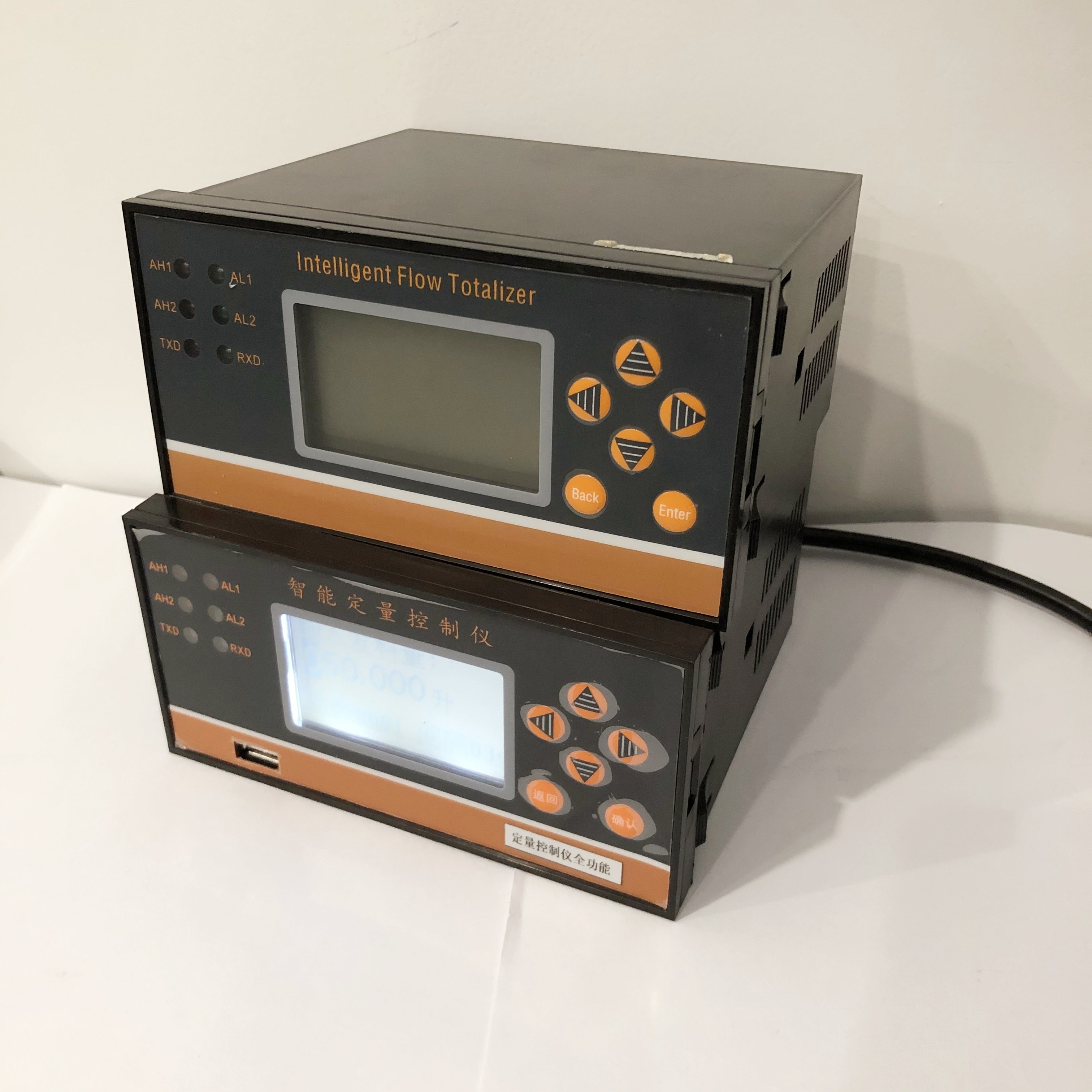 Quantitative Batch Controller Totalizer Flow Meter Digital LCD Display Connect to the Turbine signal Collector Filling Issuing