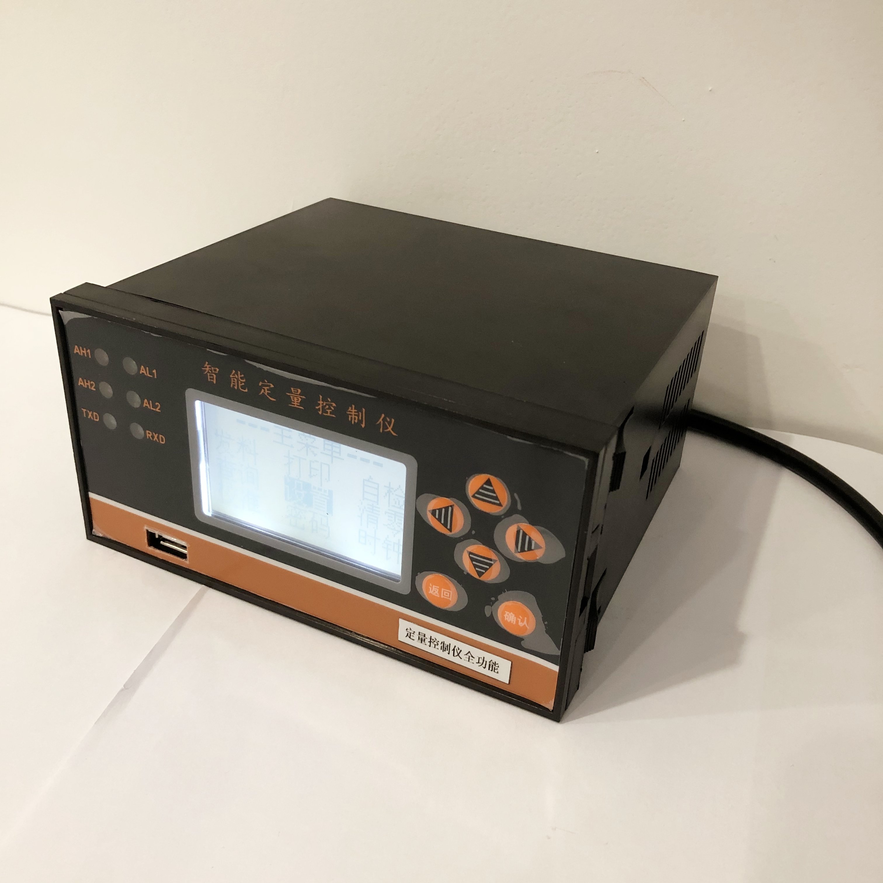 Quantitative Batch Controller Totalizer Flow Meter Digital LCD Display Connect to the Turbine signal Collector Filling Issuing