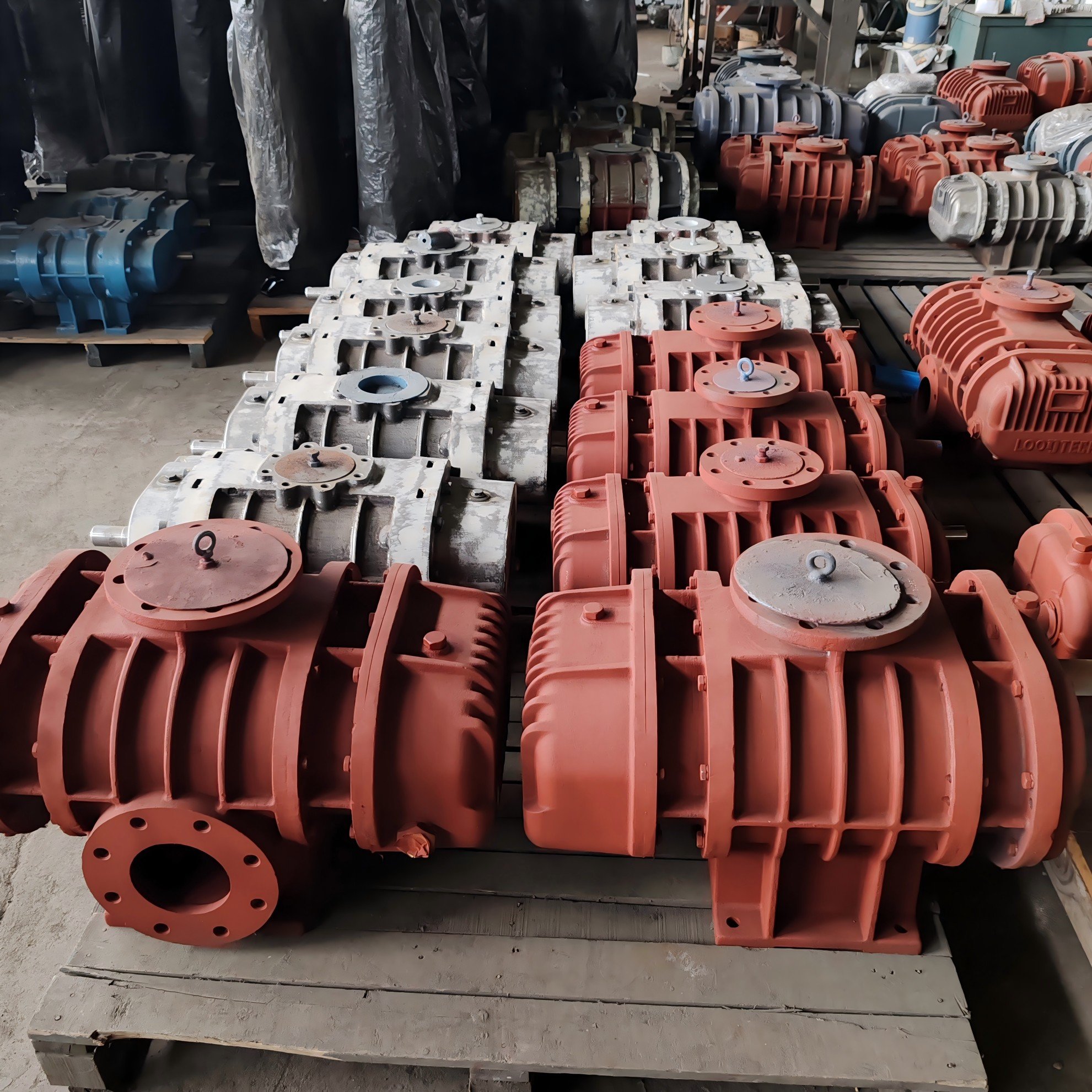 Factory Price Big Air Flow High Performance Three Lobes Cast Roots Blower for Wastewater Recycling and Treatment