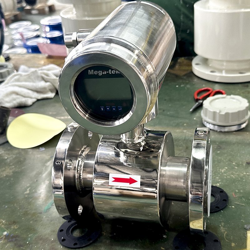 SS304 Material Anti Corrosion Resistance Chemical Liquid Electromagnetic Flow Meter