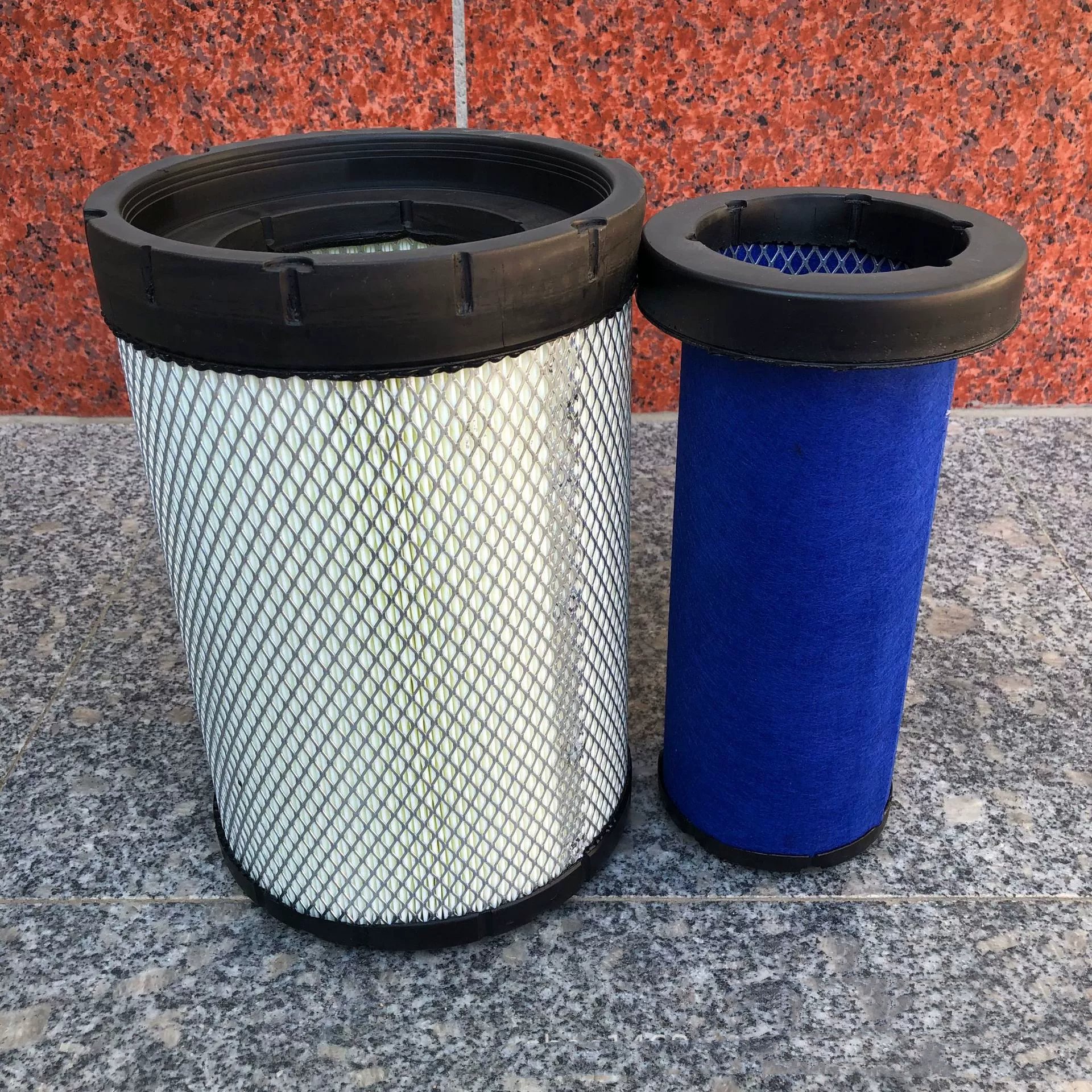 High Quality New Air Filter for Diesel Truck and Engineering Machinery Factory Price Oil Fuel Filter