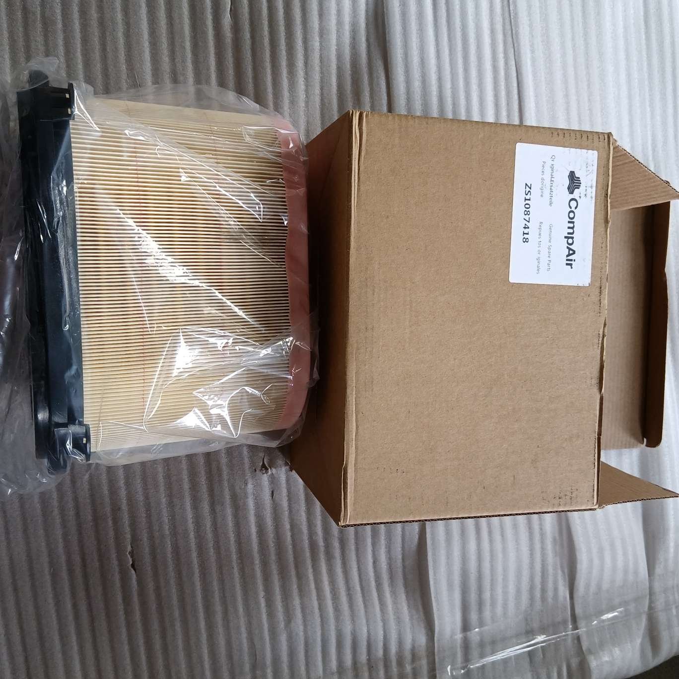 100009925 air Filter CompAir Industrial Air Compressor Spare Parts Factory Hot Wholesale