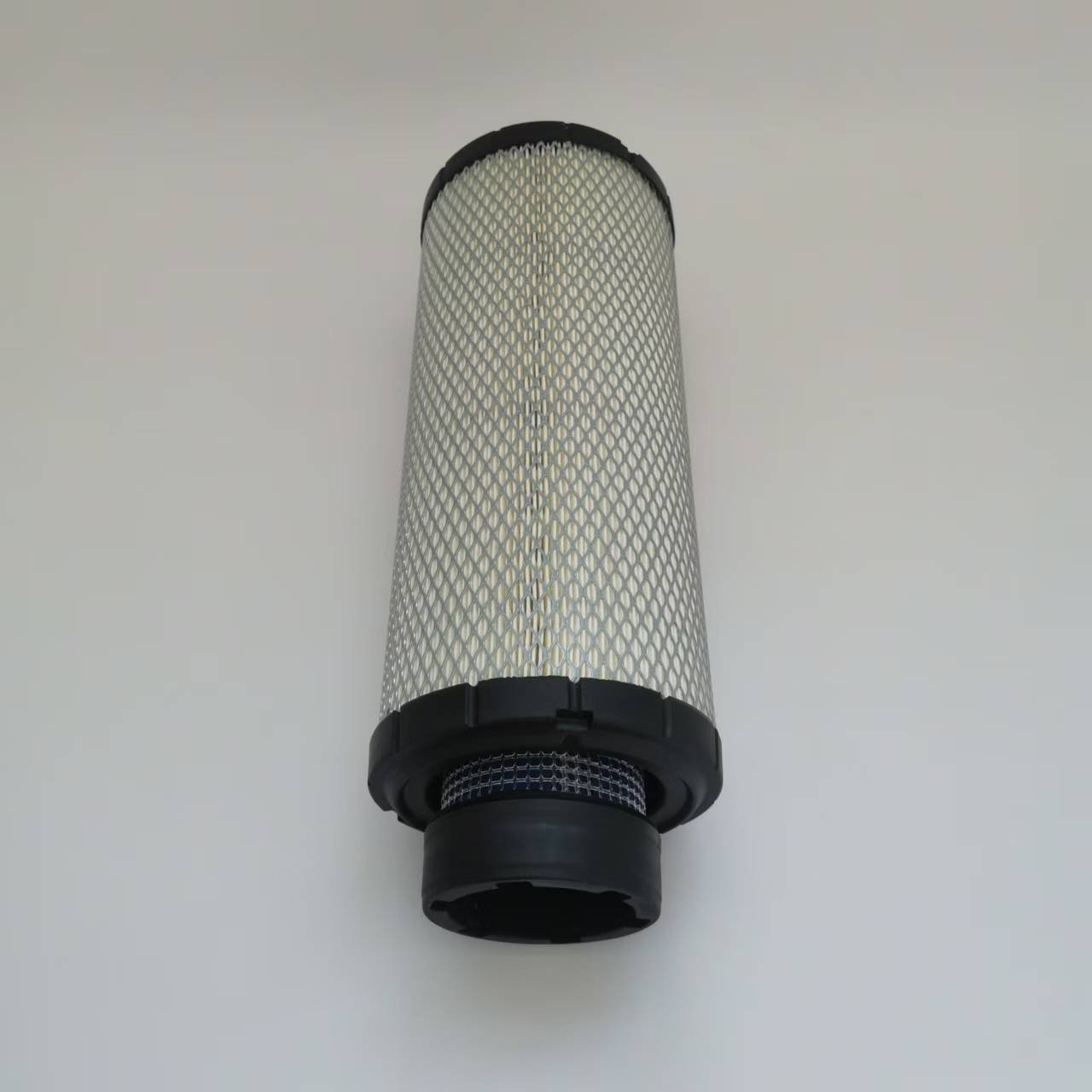 Heavy Truck air Filter P822768 P822769 air Filter Engine Parts Fuel Filter Element for Excavator