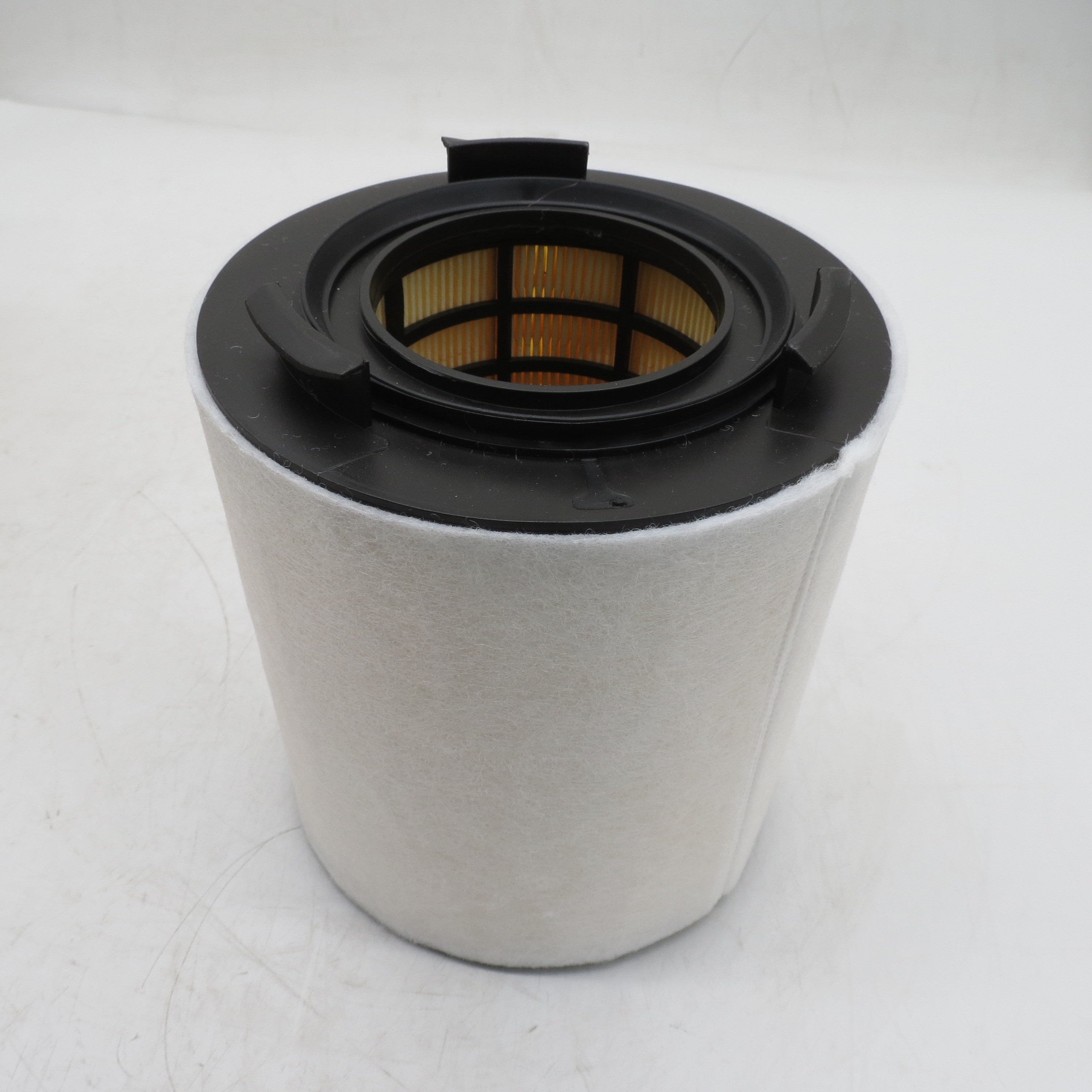 High Quality Engine Parts Air Filter 6R0129620A