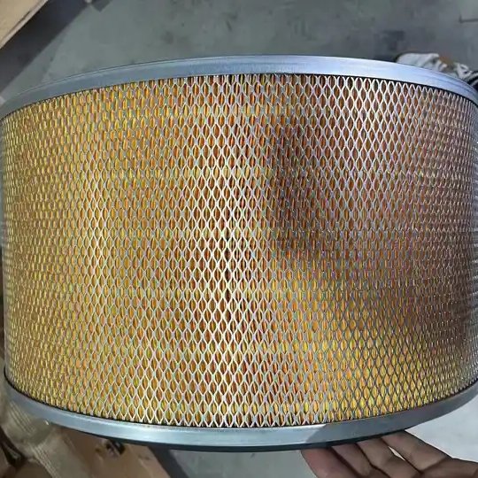 Hot Selling Engine air Filter element Air Generator air Filters 1858786 Engine Spare Parts Auto Parts