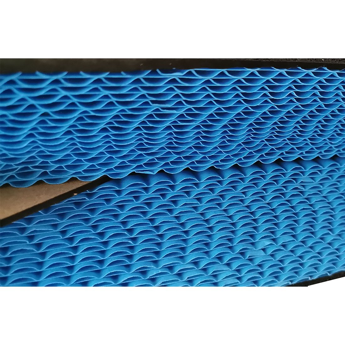 Premium Engine Air Filter for Freig*tliner Cascadia (2008-2017), 122SD (2014-2016), and Coronado (2010-2016)