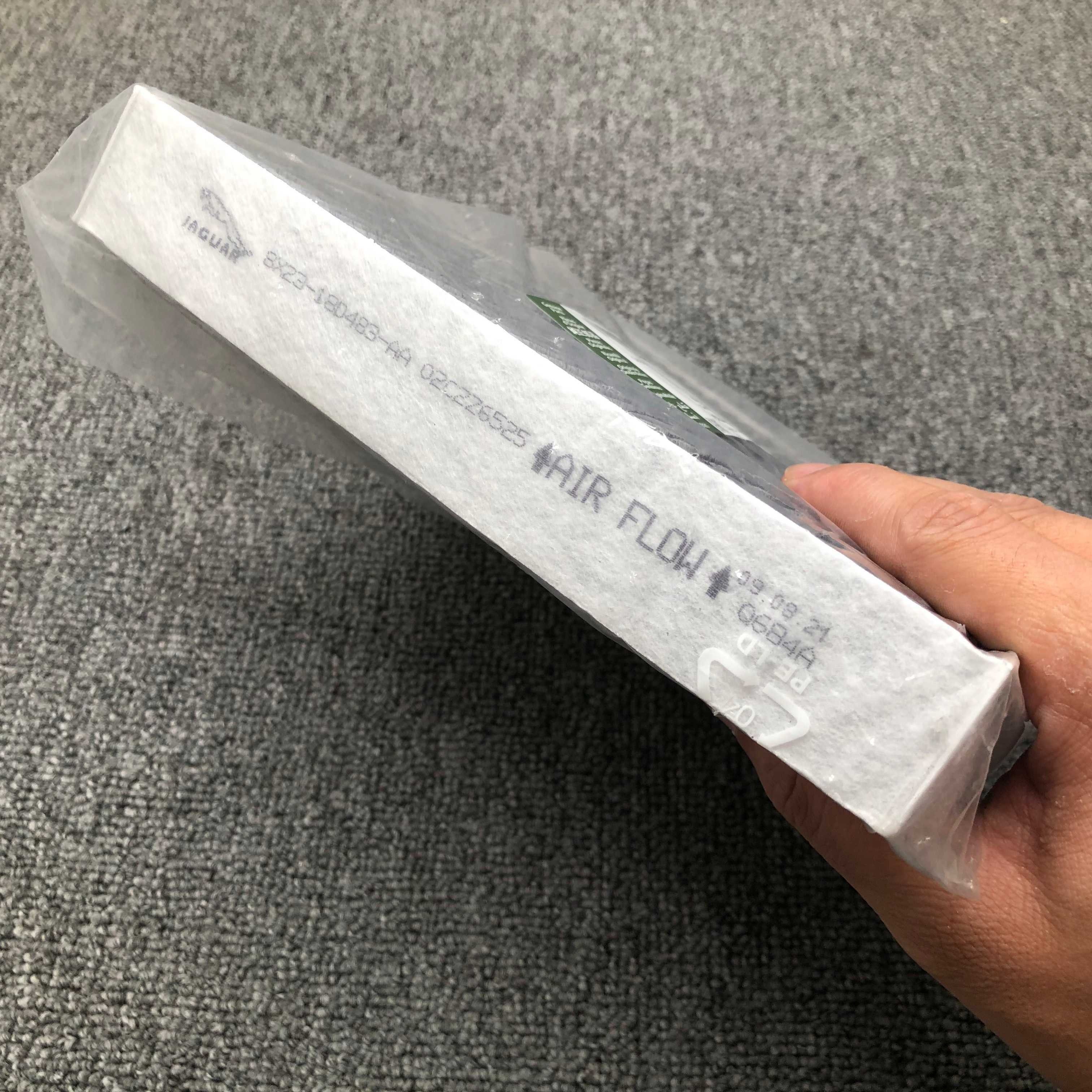 C2Z6525 for Jaguar XJ XJR XF XFR XFR S Auto Parts Air Conditioner Filter Element 81926009 C2Z6525
