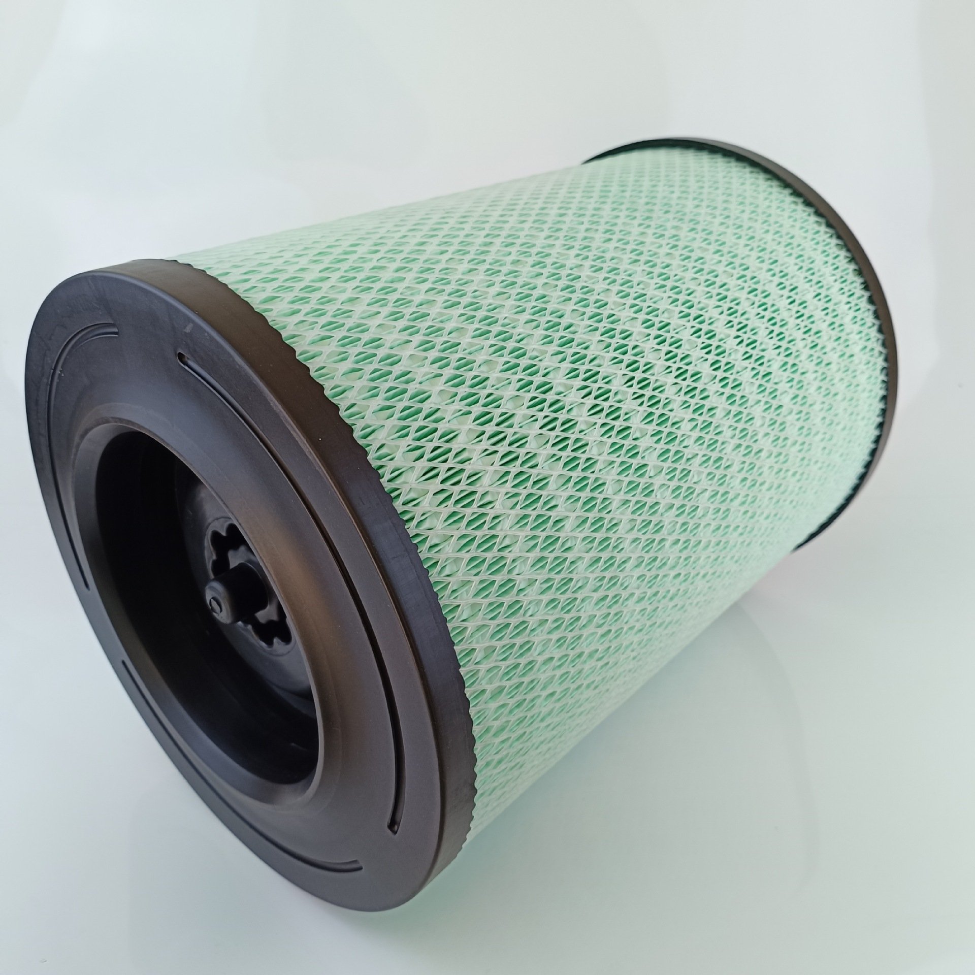 High Quality air Filter 21337557 21337443 106289 P958225 C33013 for Truck diesel Engine Components