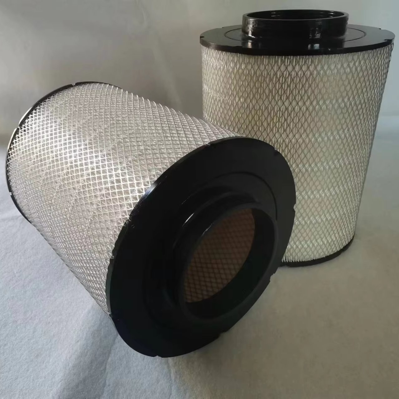 Wholesale Filter Element Screw Air Compressor Spare Parts Air Filter Cartridge 24172215