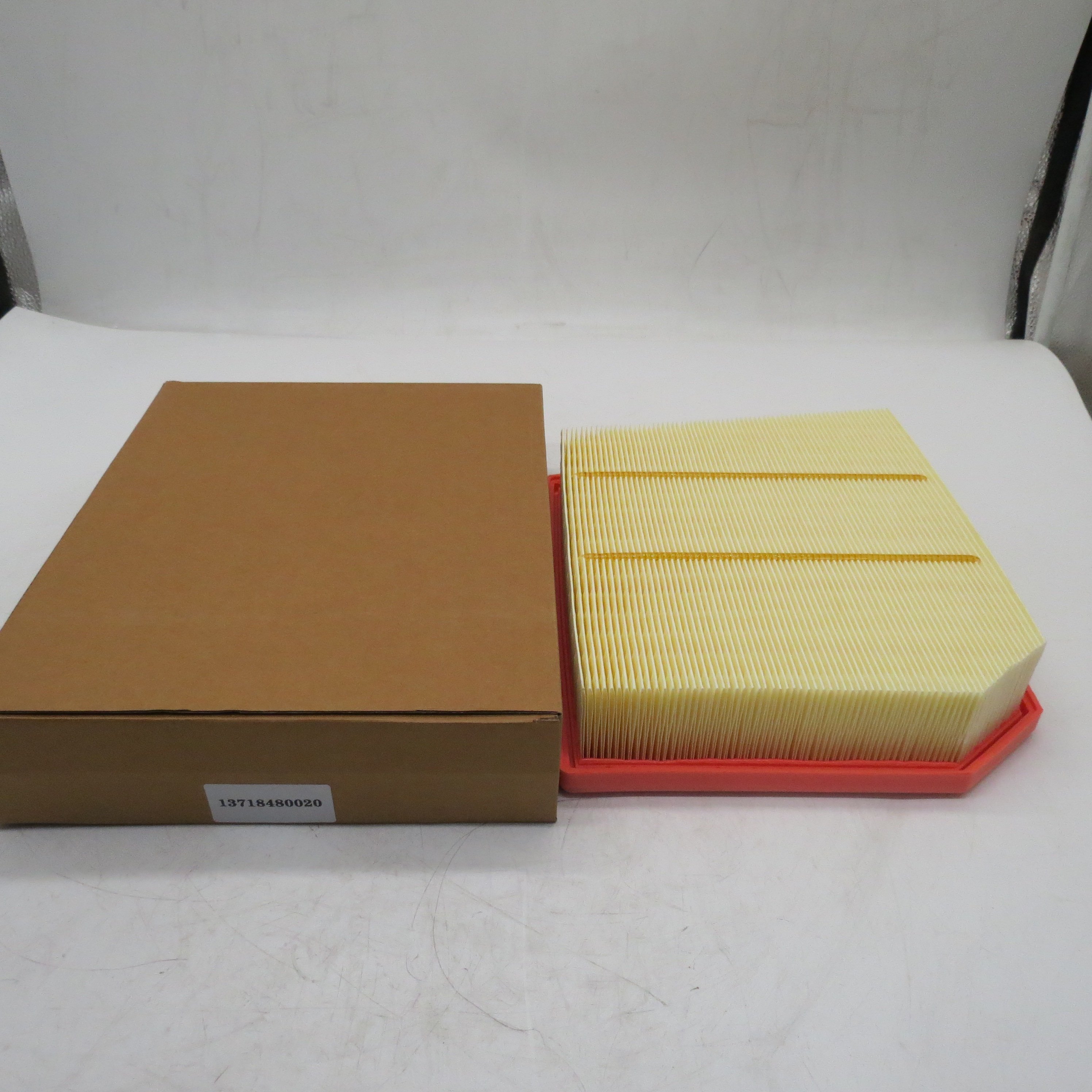 High Quality diesel Engine Parts Air Filter 13718480020