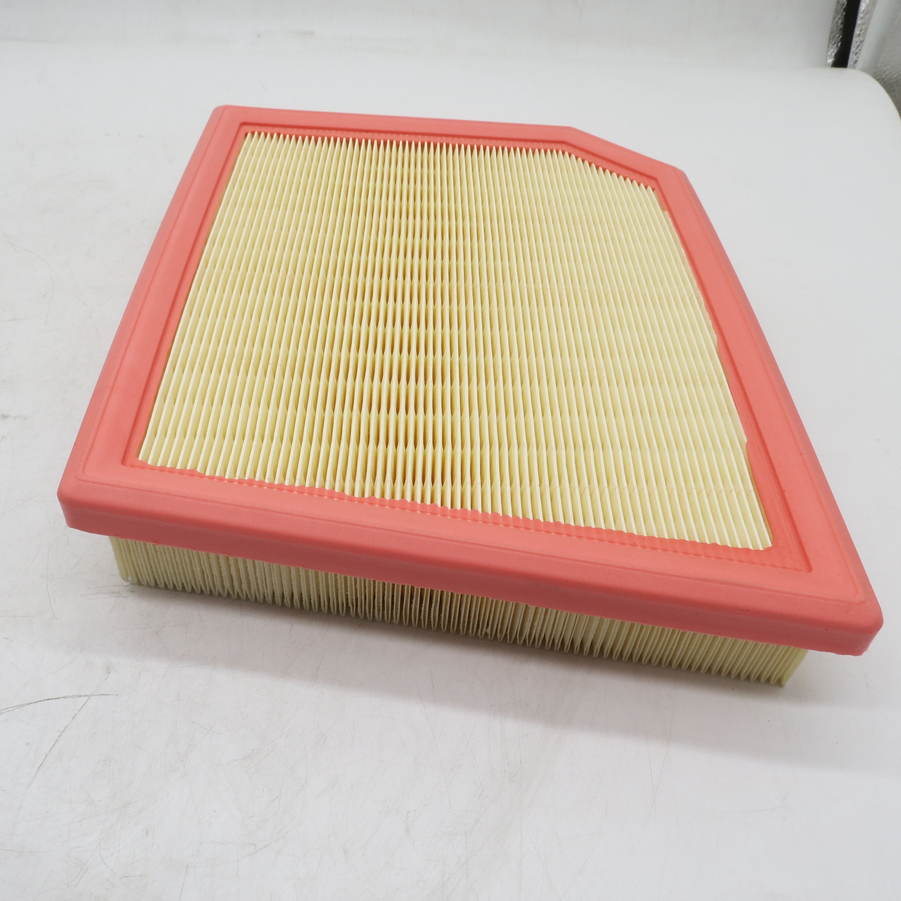 High Quality diesel Engine Parts Air Filter 13718480020