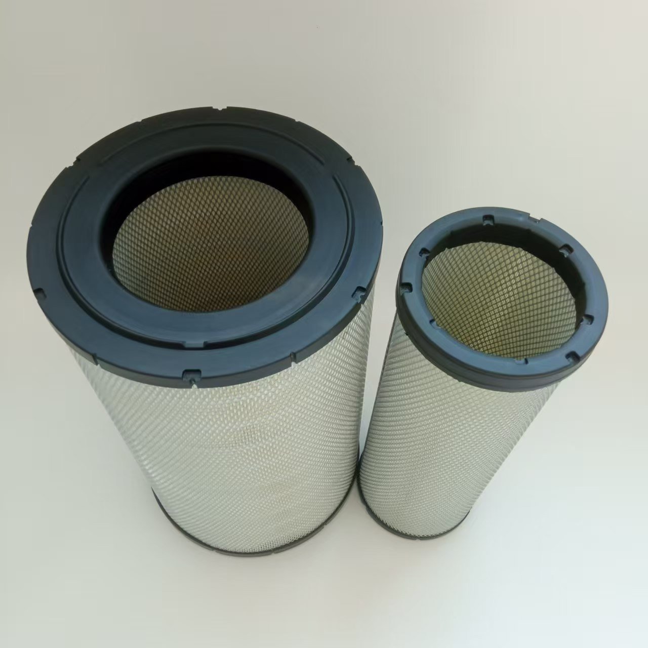 High Quality High Performance Product Truck Parts air Filter Cartridge 1421339 1421404