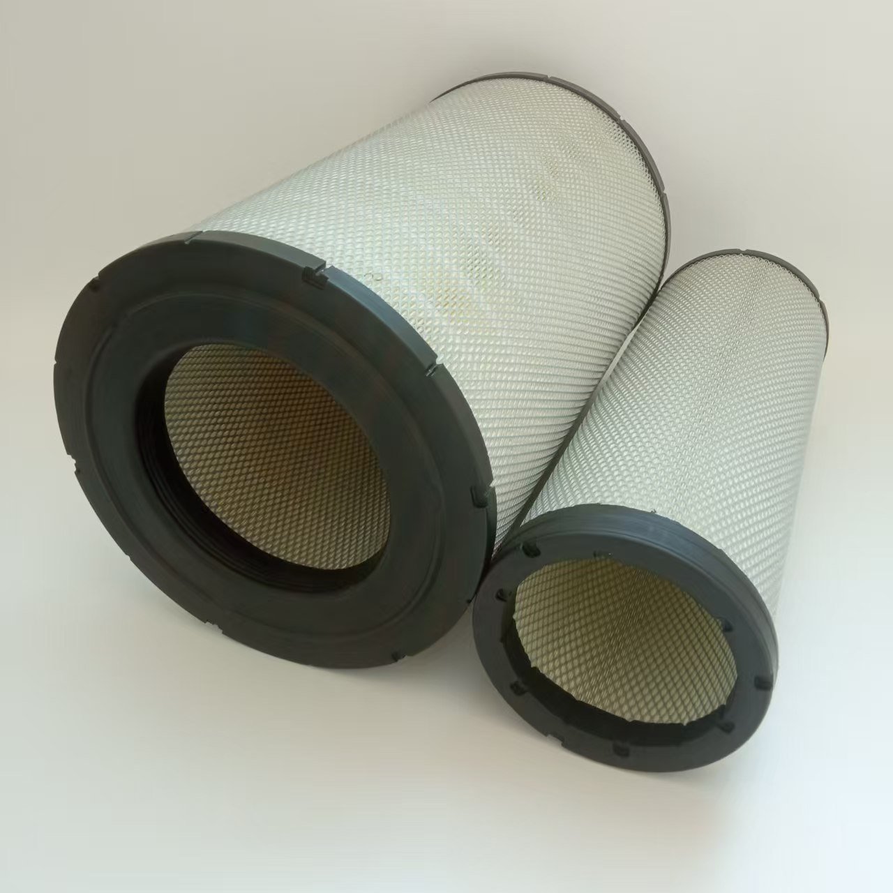 High Quality High Performance Product Truck Parts air Filter Cartridge 1421339 1421404