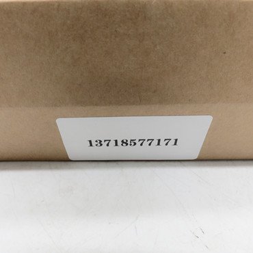 Cars and Trucks Vehicle Good Performance air Filter 13718577171
