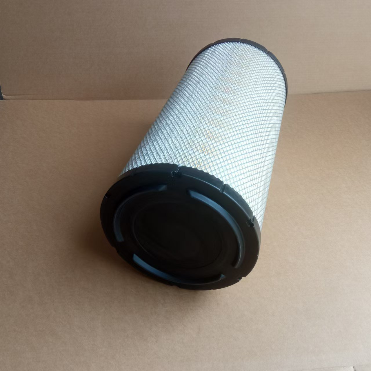 High Quality Air Filter 600-185-4110 and 600-185-4120 Engine Truck air Filter
