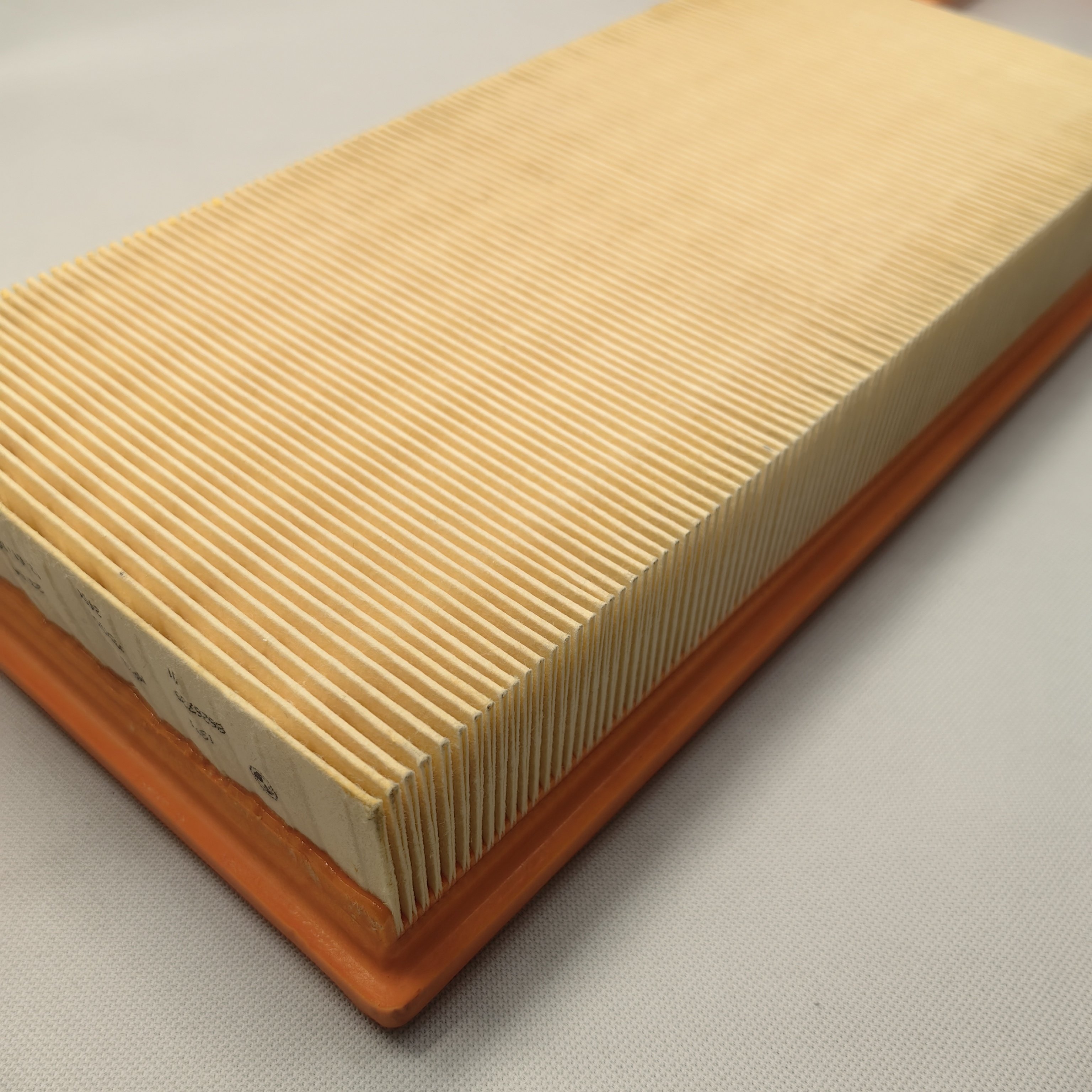 Hot Selling Price Auto Parts PU Air Filter OE 13718626739