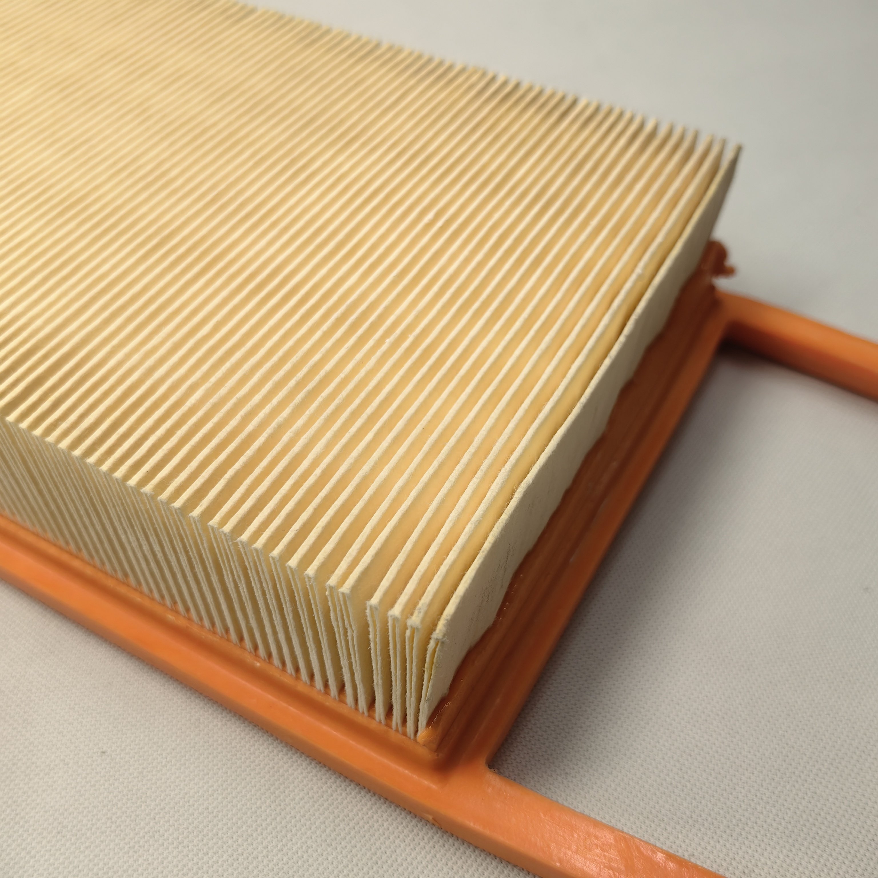 Hot Selling Price Auto Parts PU Air Filter OE 13718626739