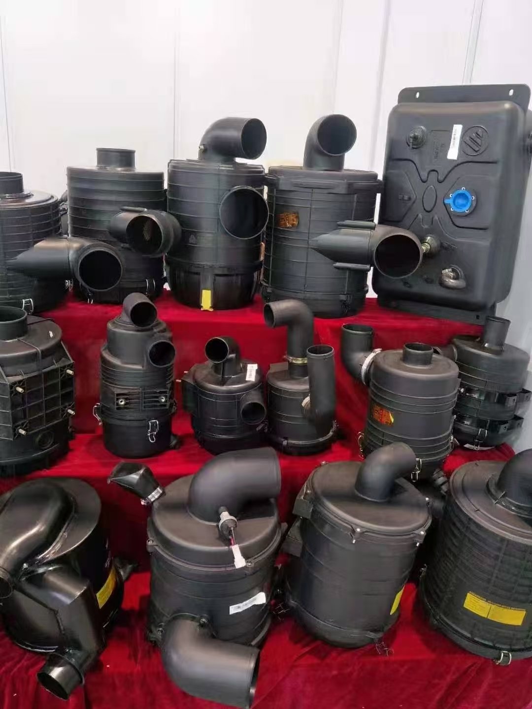 Chinese Suppliers Sino Howo Truck Air Filter Nx400 Oil Bath Filter for Sinotruk Howo Az9931190053 Az9931190054 Wg9931190051