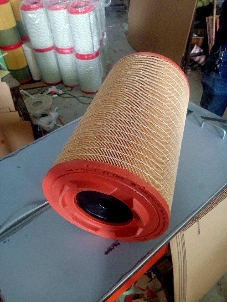 High Quality Factory Truck Engine Air Filter for Shacman Howo Dump Truck