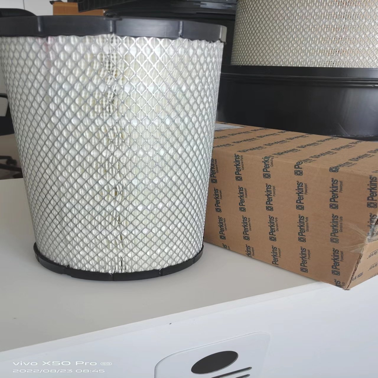 26510342 Air Filter for Truck with High Quality and Good Price