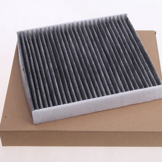 7H0819631A Auto Cooling System 7H0819631A 7E0819631 Engine Air Filter for VW AMAROK TOUAREG AUDI Q7