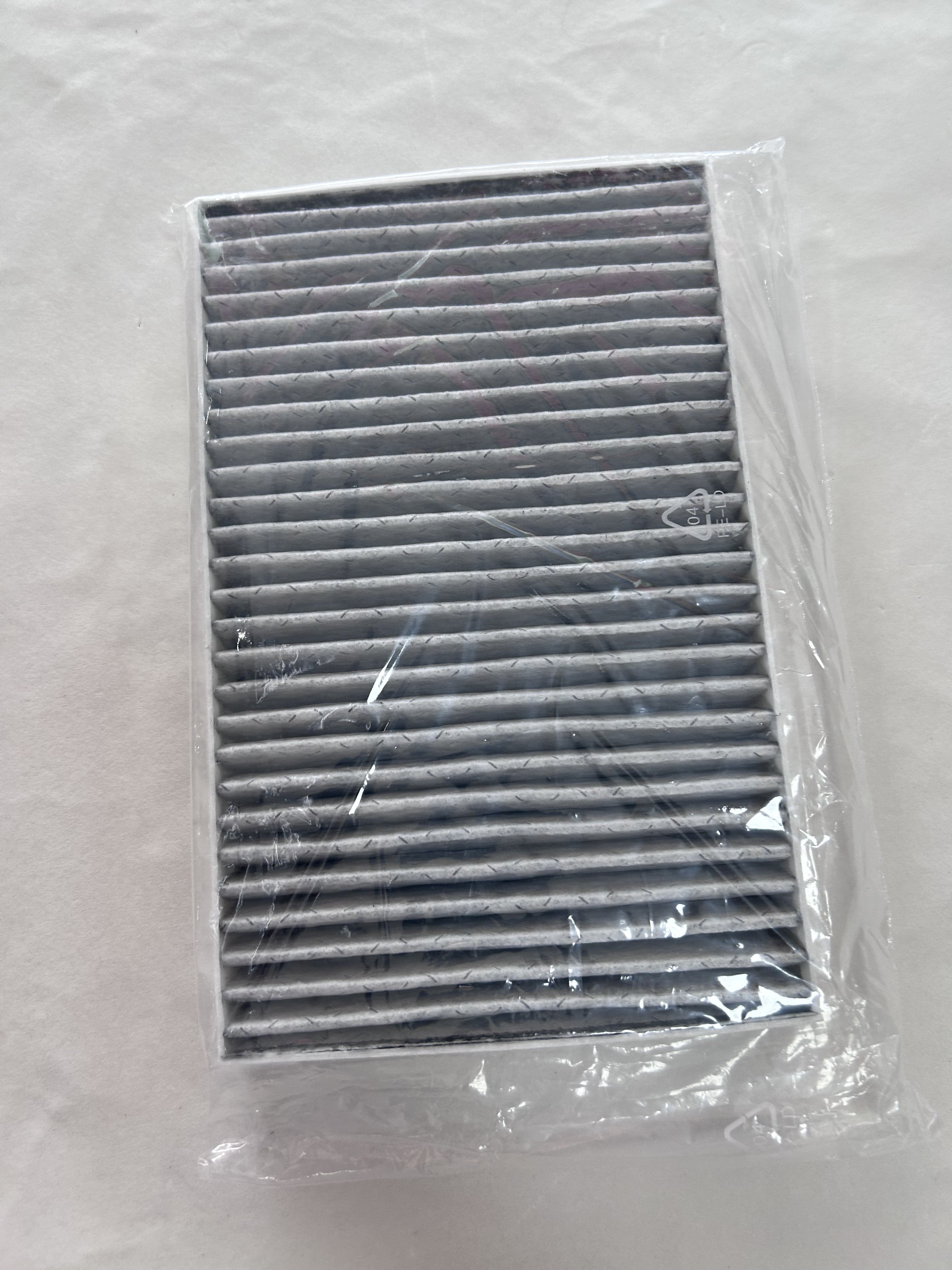 Auto Parts Cabin Air Filter With Activated Carbon for 2012-2015 Tesla Model S 1035125-00-A