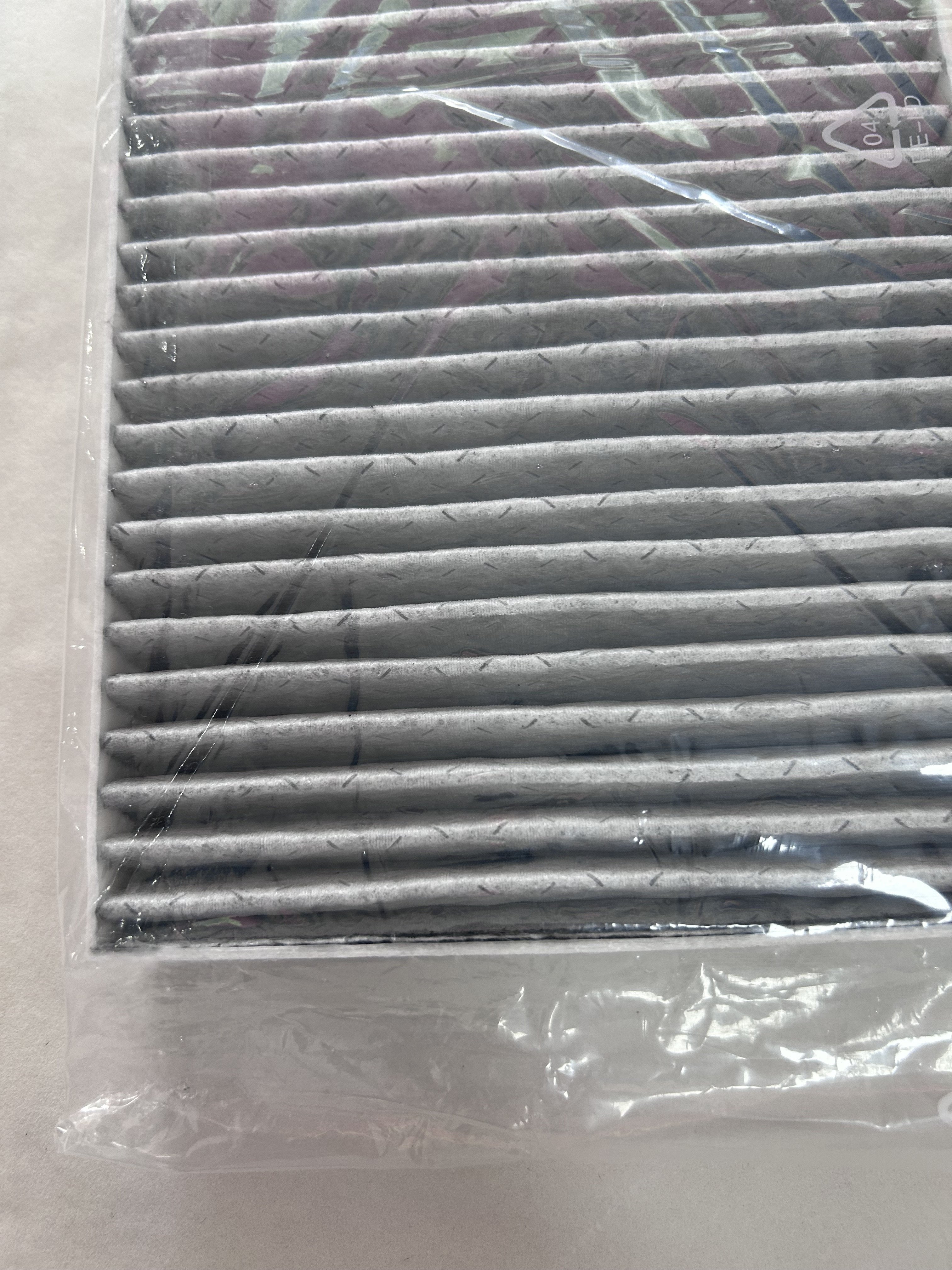 Auto Parts Cabin Air Filter With Activated Carbon for 2012-2015 Tesla Model S 1035125-00-A