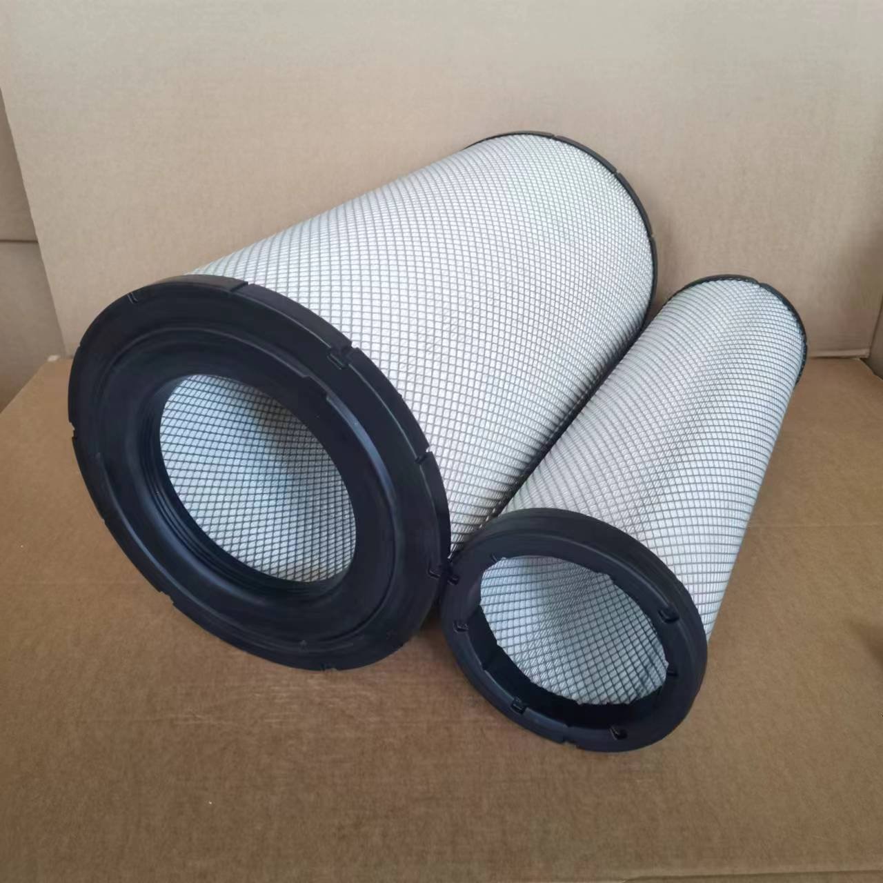 11033998 11033999 P777871 Truck Engine Excavator air Filter for Volvo